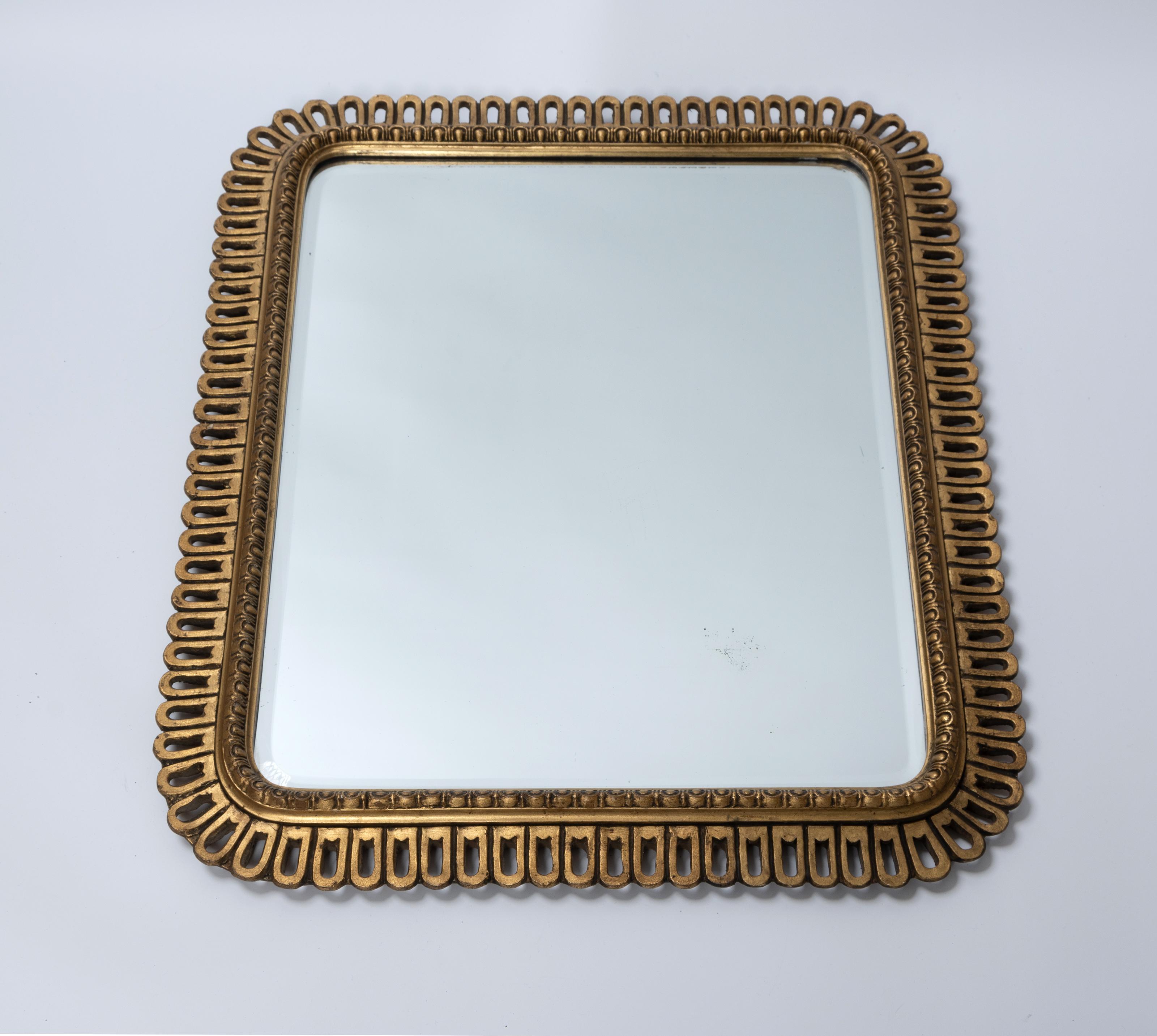 Mid Century Italian Gilt Scalloped Edge Rectangular Mirror C.1950 For Sale 3