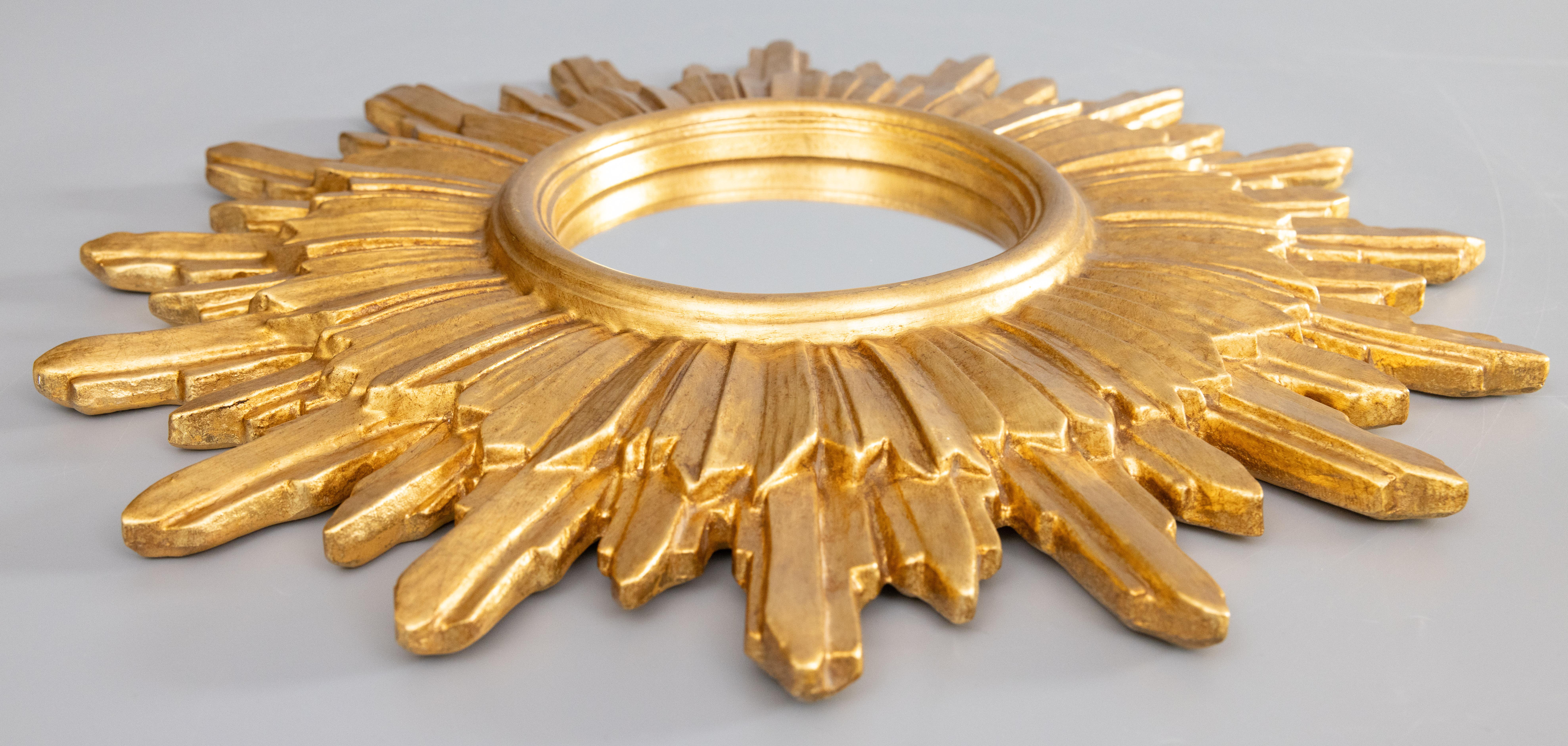 Mid Century Italian Giltwood Sunburst Mirror In Good Condition For Sale In Pearland, TX