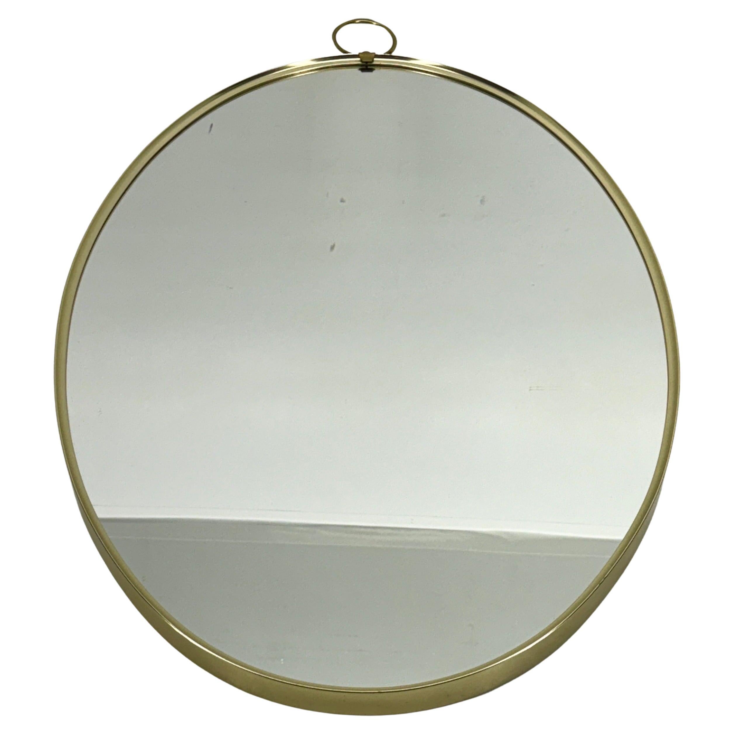 Mid-Century Italian Gio Ponti Oval Brass Wall Mirror In Good Condition In Haddonfield, NJ