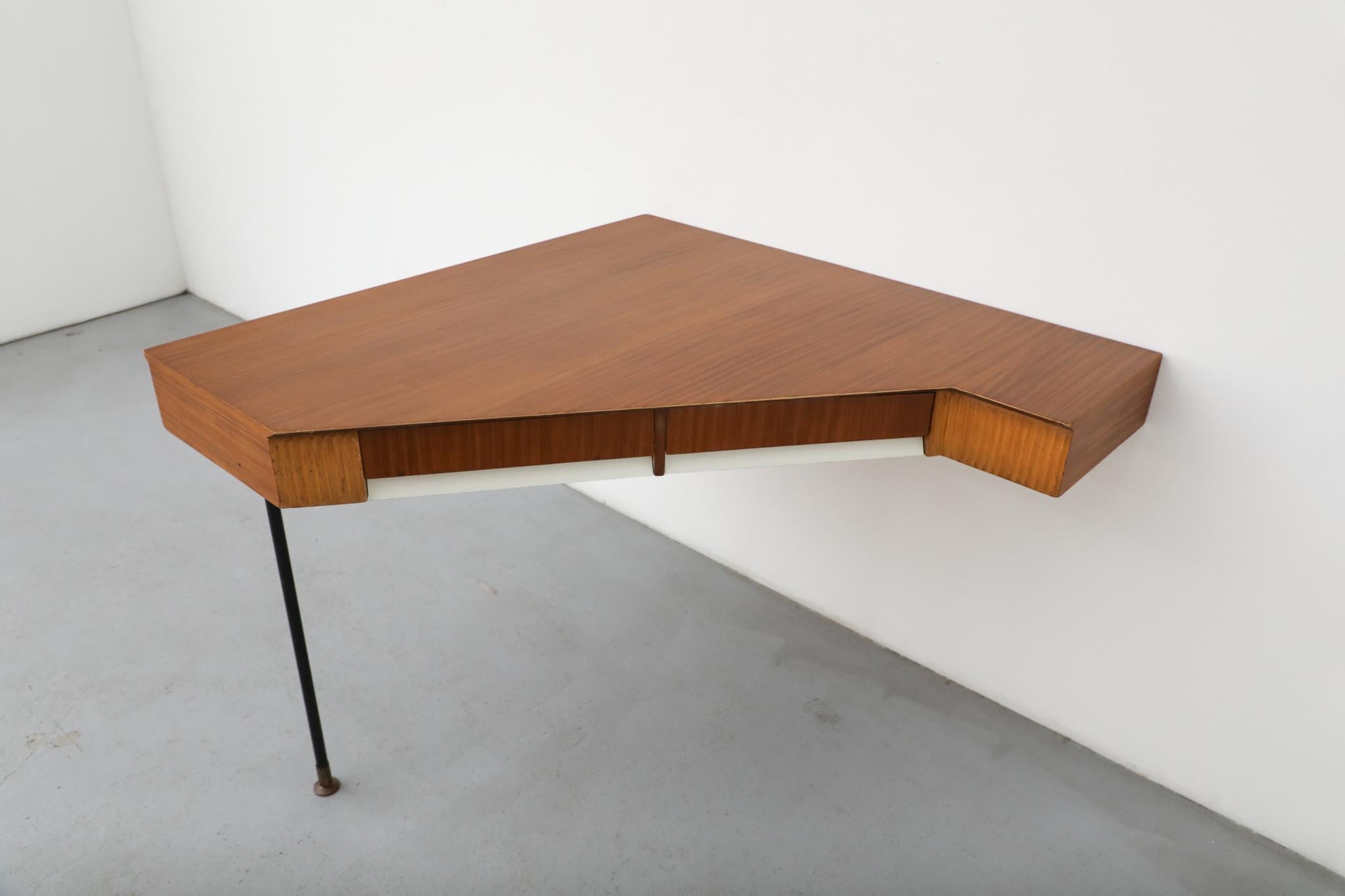 Mid-Century Italian Gio Ponti Style Wall-Mount Teak Triangular Desk For Sale 5