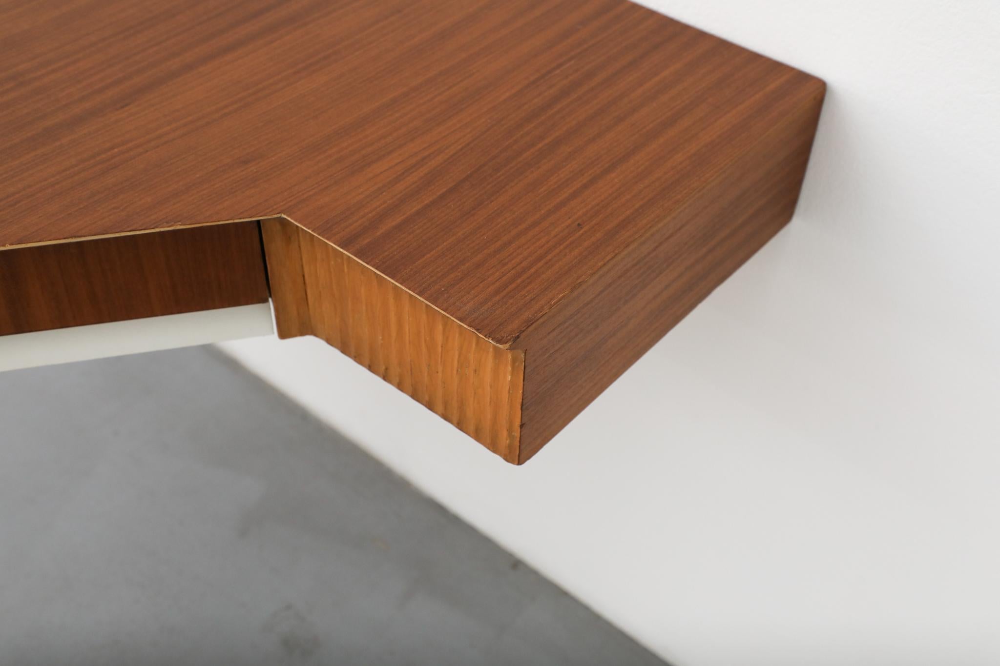 Mid-Century Italian Gio Ponti Style Wall-Mount Teak Triangular Desk For Sale 6