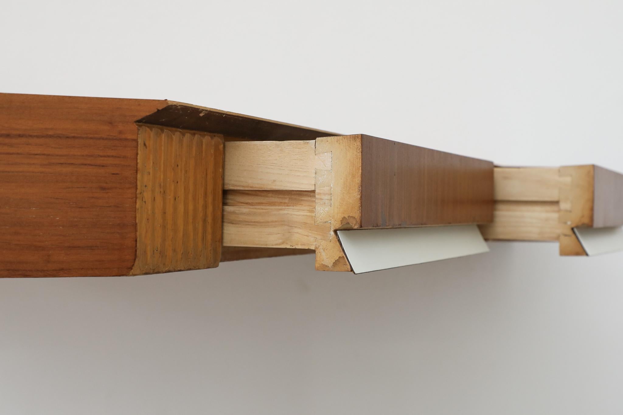Mid-Century Italian Gio Ponti Style Wall-Mount Teak Triangular Desk For Sale 3