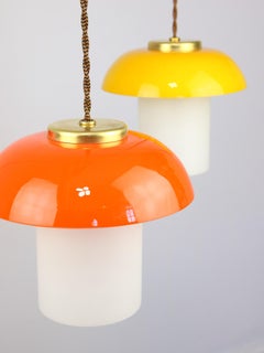 Mid-Century Italian Glass and Brass Mushroom Pendant Lamps, Set of 2