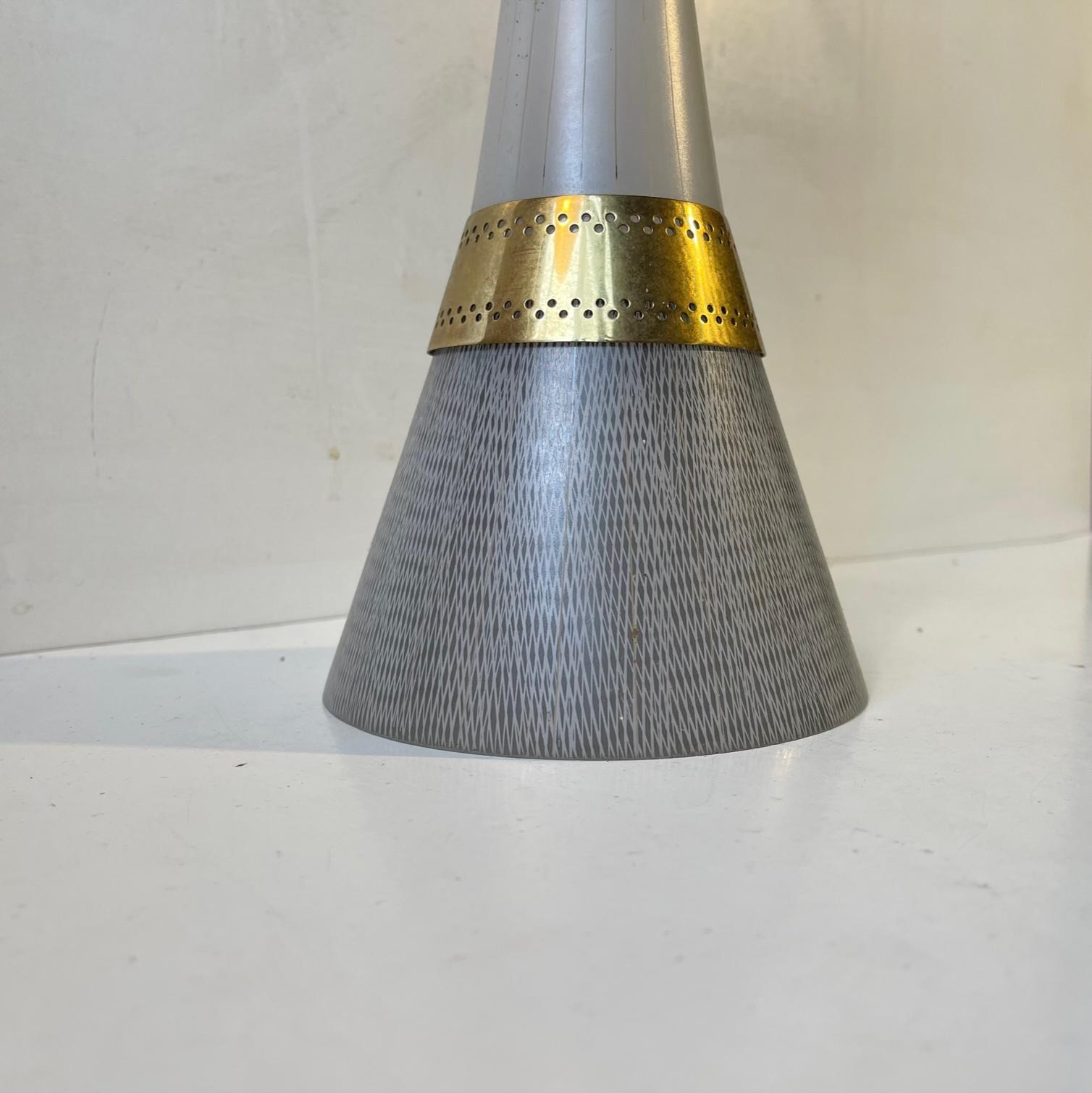Midcentury, Italian Glass & Brass Pendant Light Attributed to Stilnovo, 1950s For Sale 3