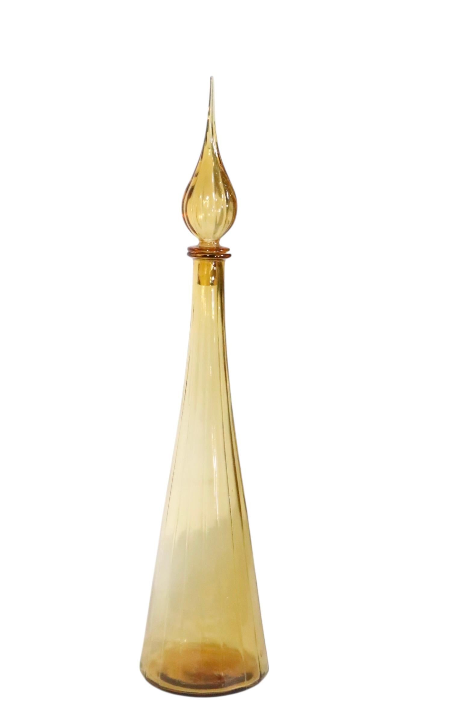 Botella Genio de cristal italiano de mediados de siglo, de Empoli Vidrio en venta