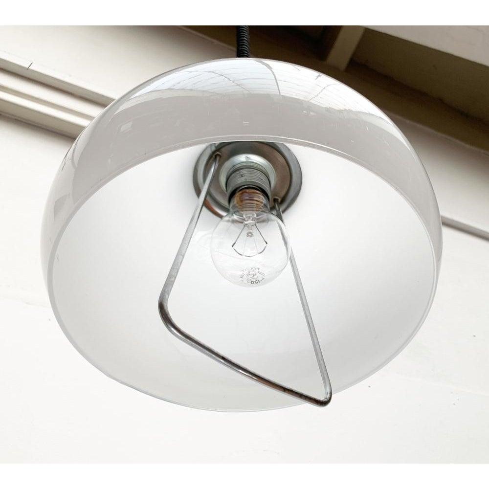 Mid-Century moderno Lampada a sospensione in vetro italiana di metà secolo, anni '60 in vendita