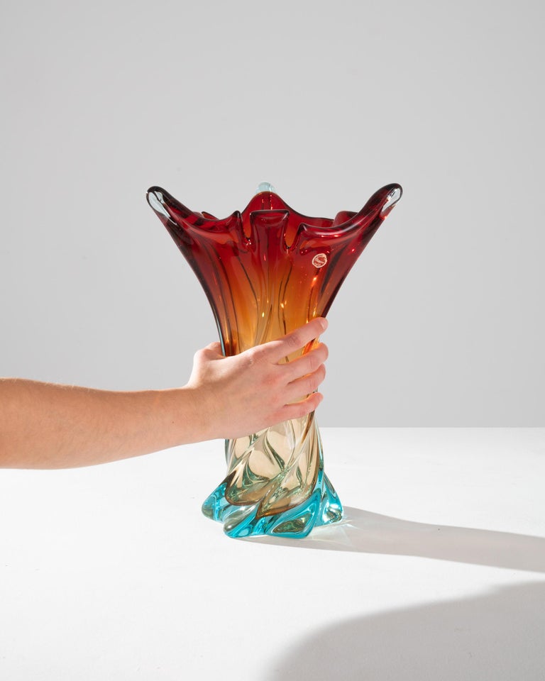 Mid Century Italian Glass Vase For Sale at 1stDibs