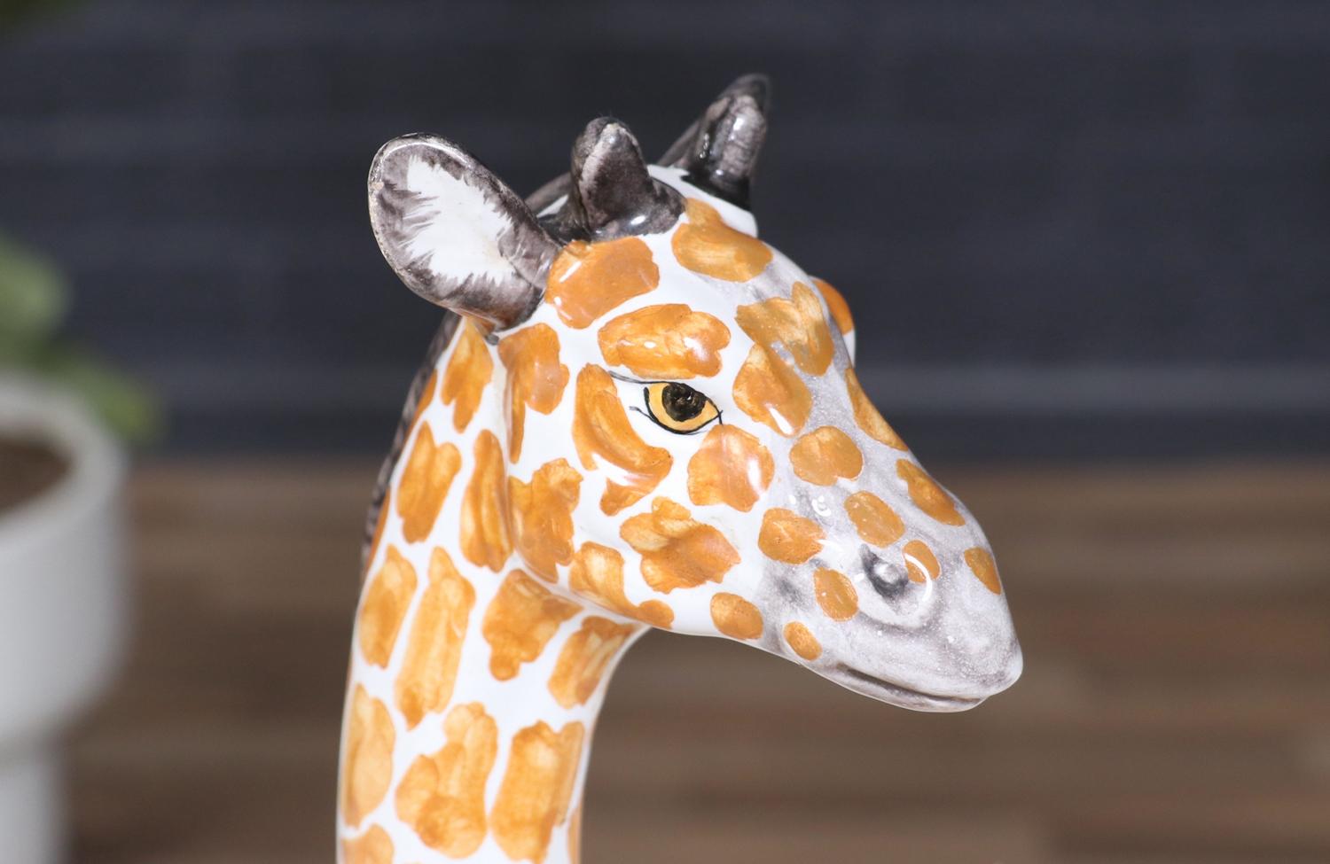 Italienische glasierte Keramikskulptur der Giraffenfamilie aus der Jahrhundertmitte im Angebot 1