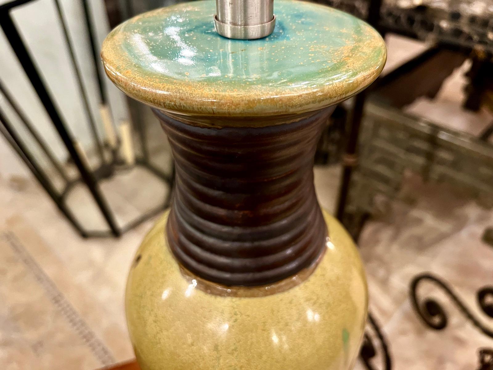 Mid Century Italian Glazed Ceramic Lamp In Good Condition For Sale In New York, NY