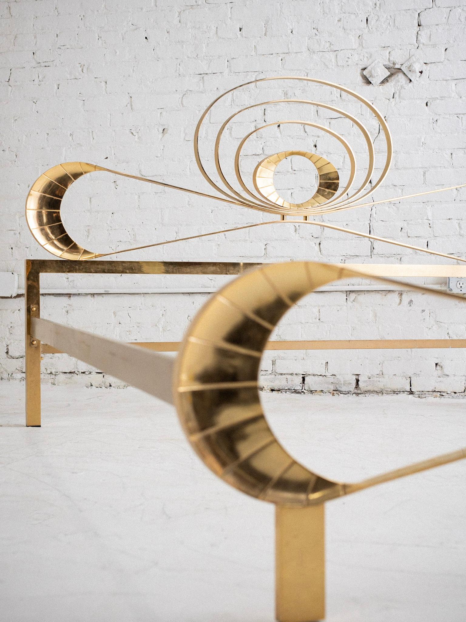 Mid Century Italian Gold Bed Frame In Good Condition For Sale In Brooklyn, NY