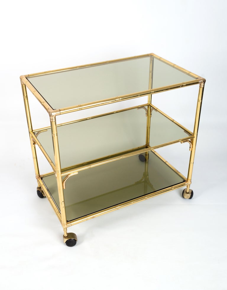 Mid-Century Italian Gold Brass Bamboo Three Tier Bar Cart Drinks Trolley, C.1960 In Good Condition For Sale In London, GB