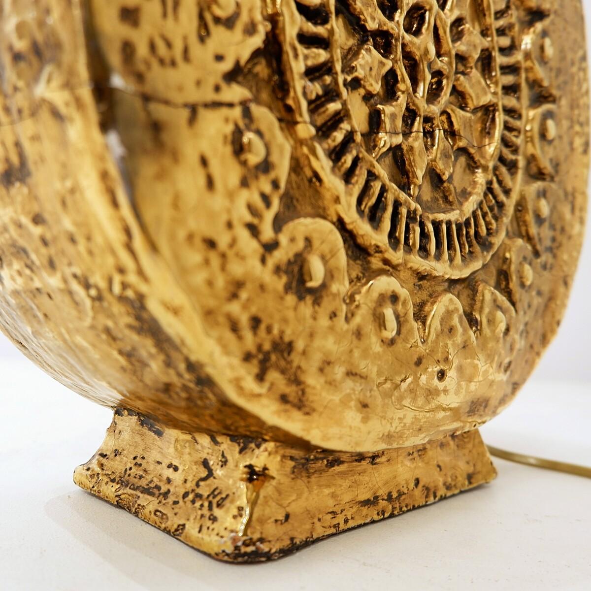 Hollywood Regency Mid-Century Italian Gold ceramic Table Lamp - 1970s For Sale