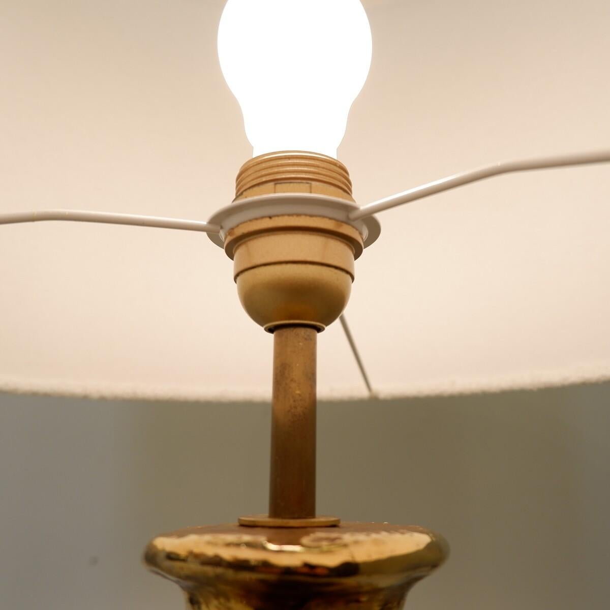 Mid-Century Italian Gold ceramic Table Lamp - 1970s For Sale 2