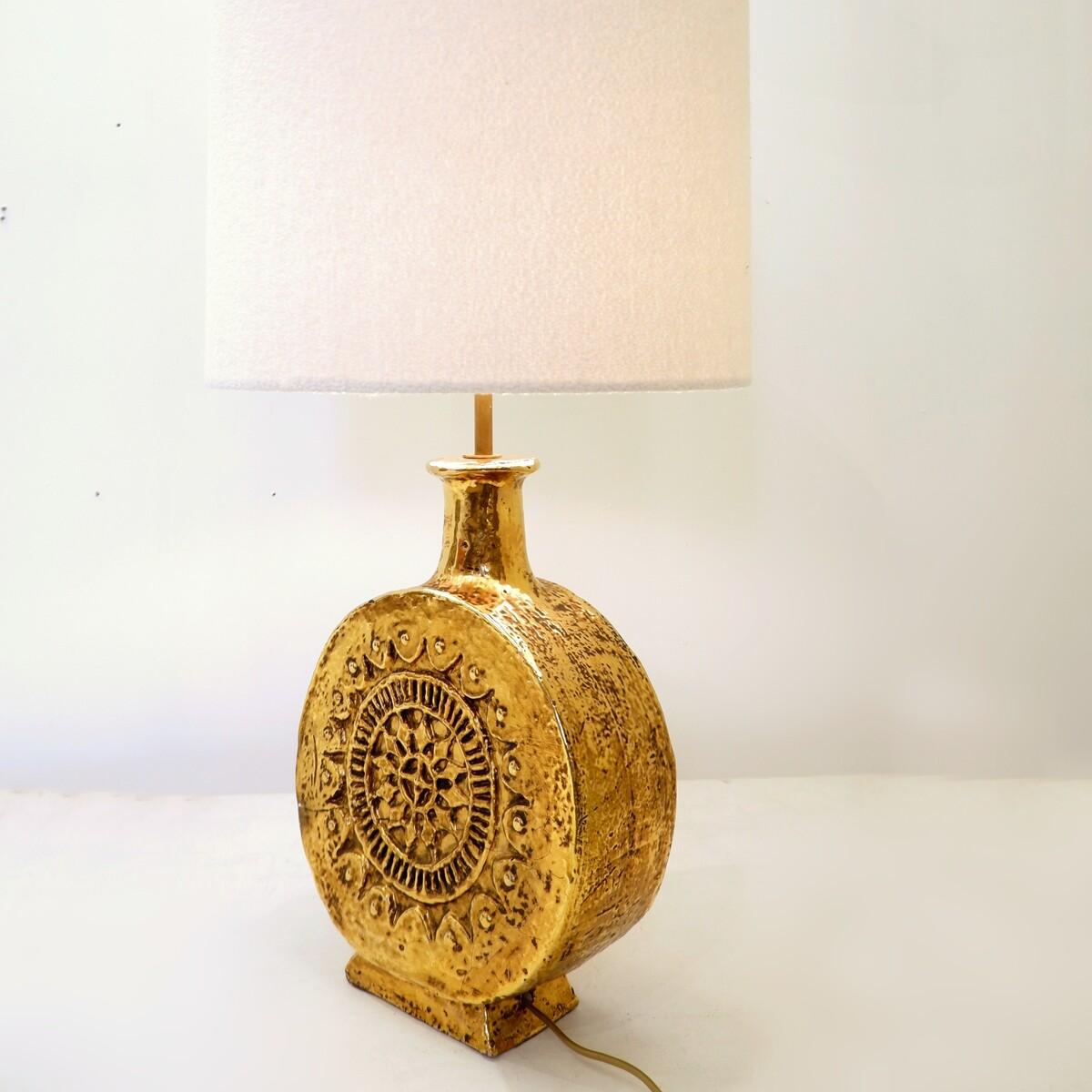 Mid-Century Italian Gold ceramic Table Lamp - 1970s For Sale 3