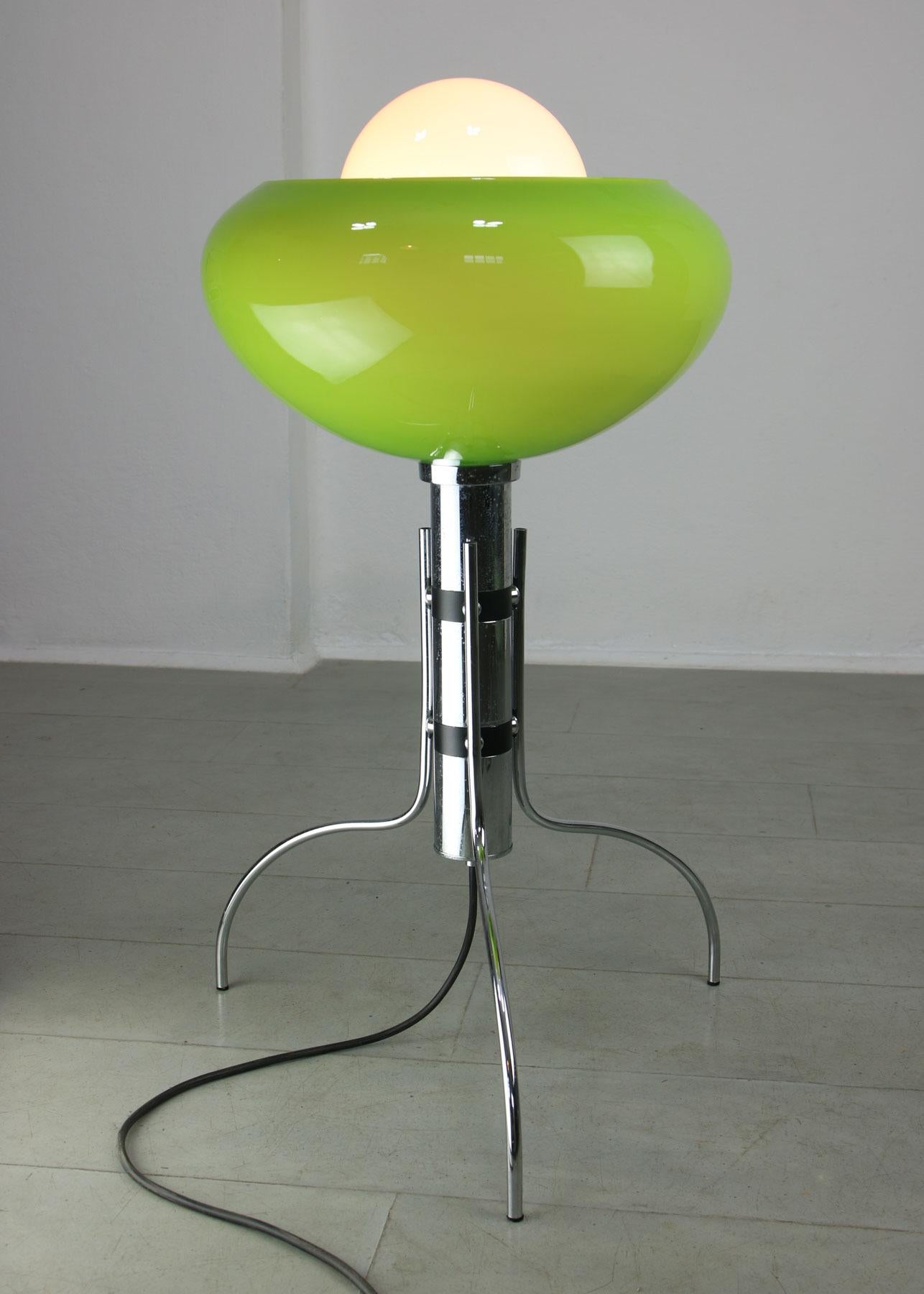 Mid-Century Italian Green Glass Floor Lamp For Sale 6