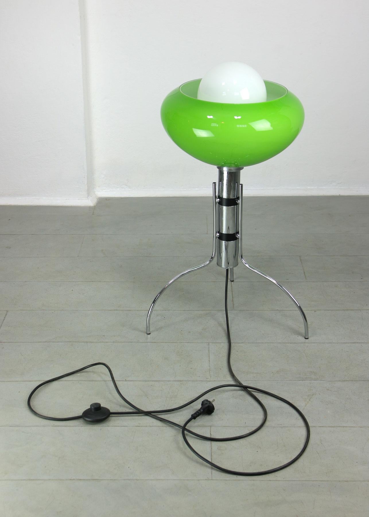 Mid-Century Italian Green Glass Floor Lamp For Sale 9