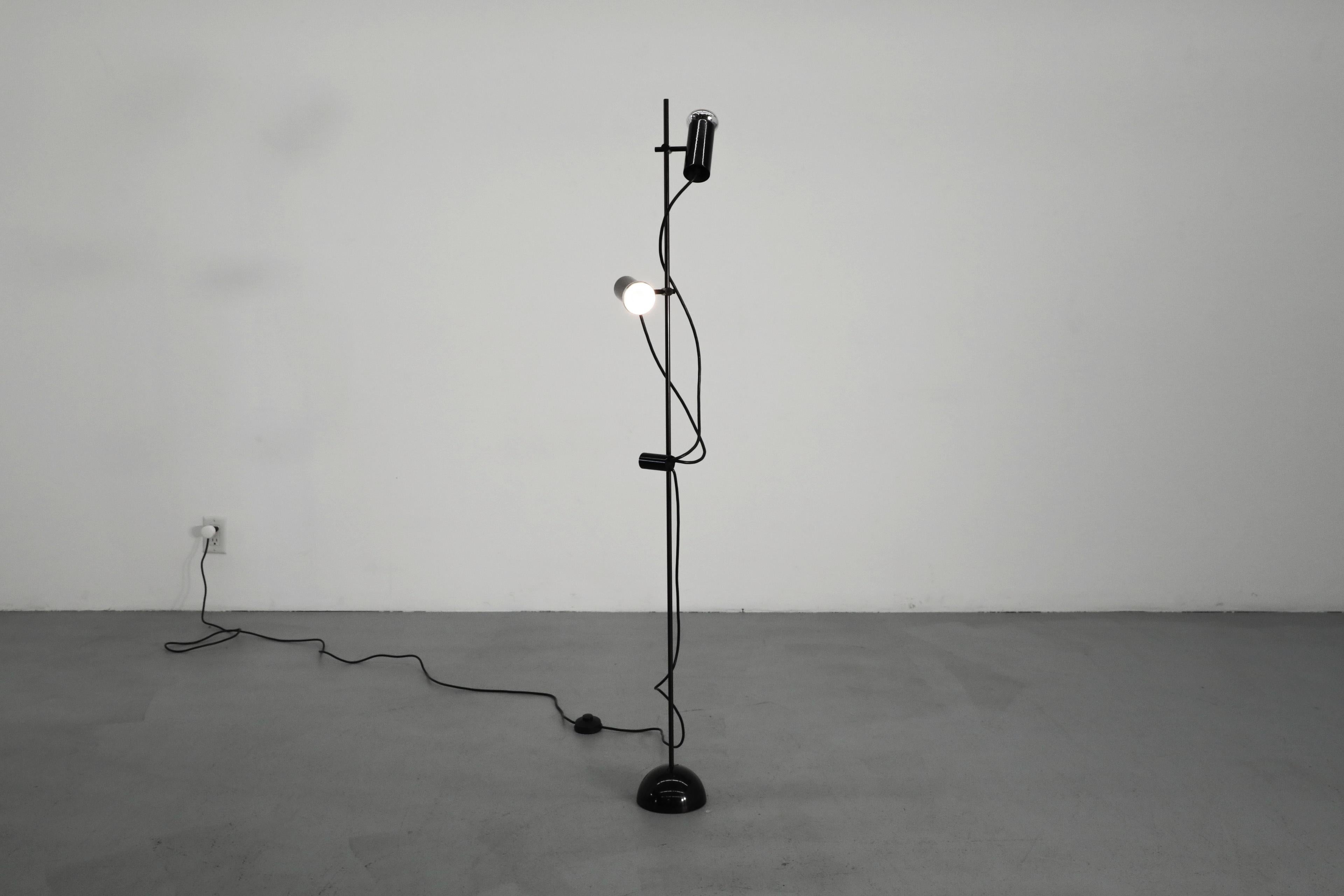 Mid-Century Italian Guzzini Style Black Floor Lamp with Adjustable Double Spots In Good Condition In Los Angeles, CA