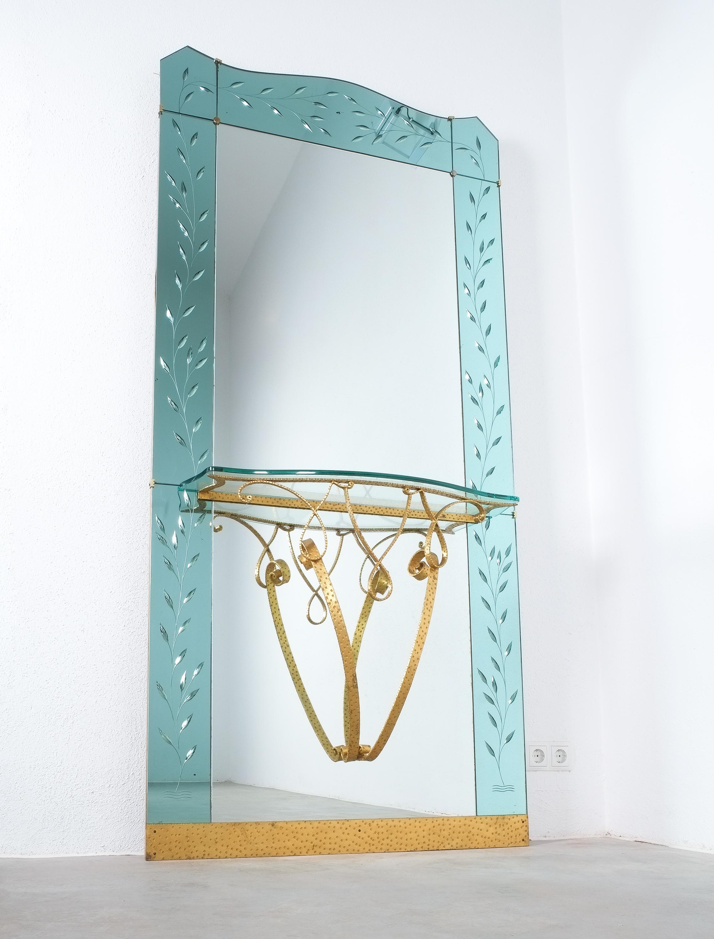 Mid-Century Modern Mid Century Italian Hallway Mirror with Glass Console by Pier Luigi Colli