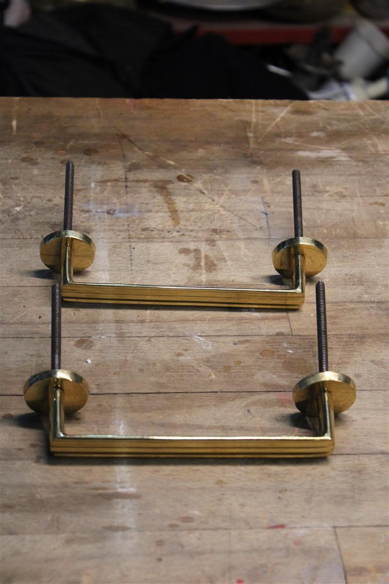 Mid-Century Italian Handles in Solid Brass Rational Minimal Design Gold For Sale 7