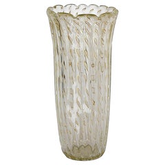 Vase italien en verre de Murano fait main du milieu du siècle dernier
