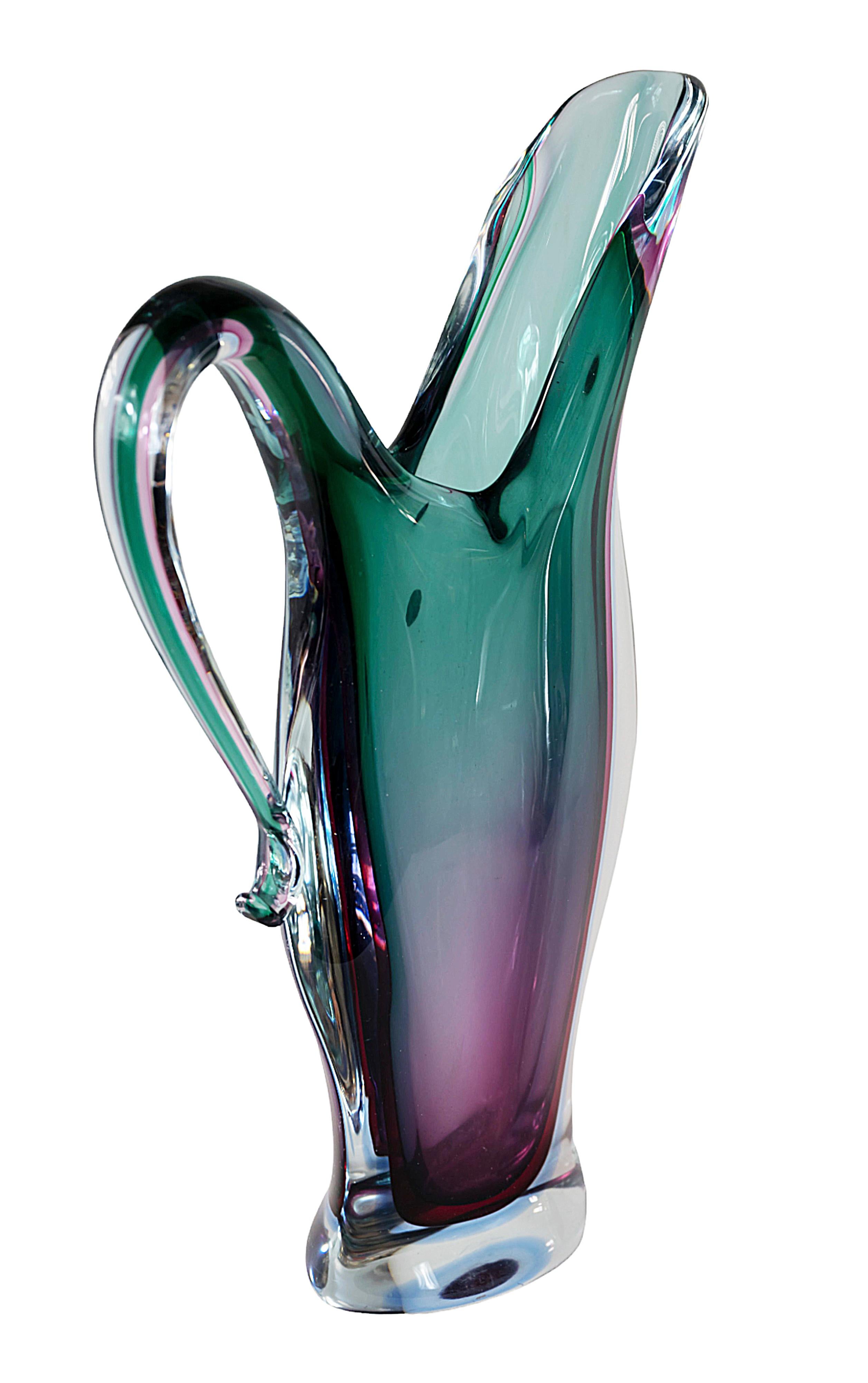 Italiano Vaso/bicchiere in vetro di Murano Glass Sommerso, realizzato a mano, della metà del secolo scorso in vendita