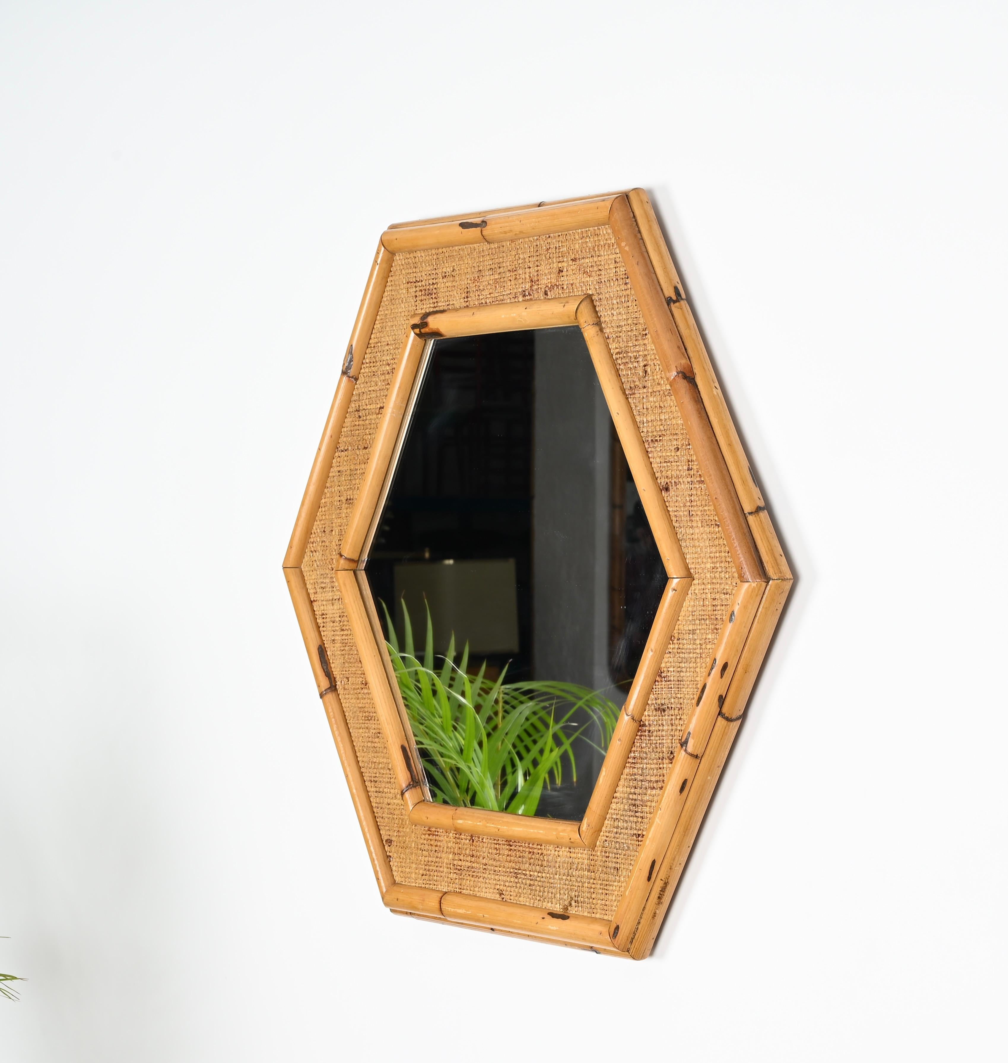 Hand-Crafted Mid-Century Italian Hexagonal Mirror in Rattam and Bamboo, Italy 1970s For Sale
