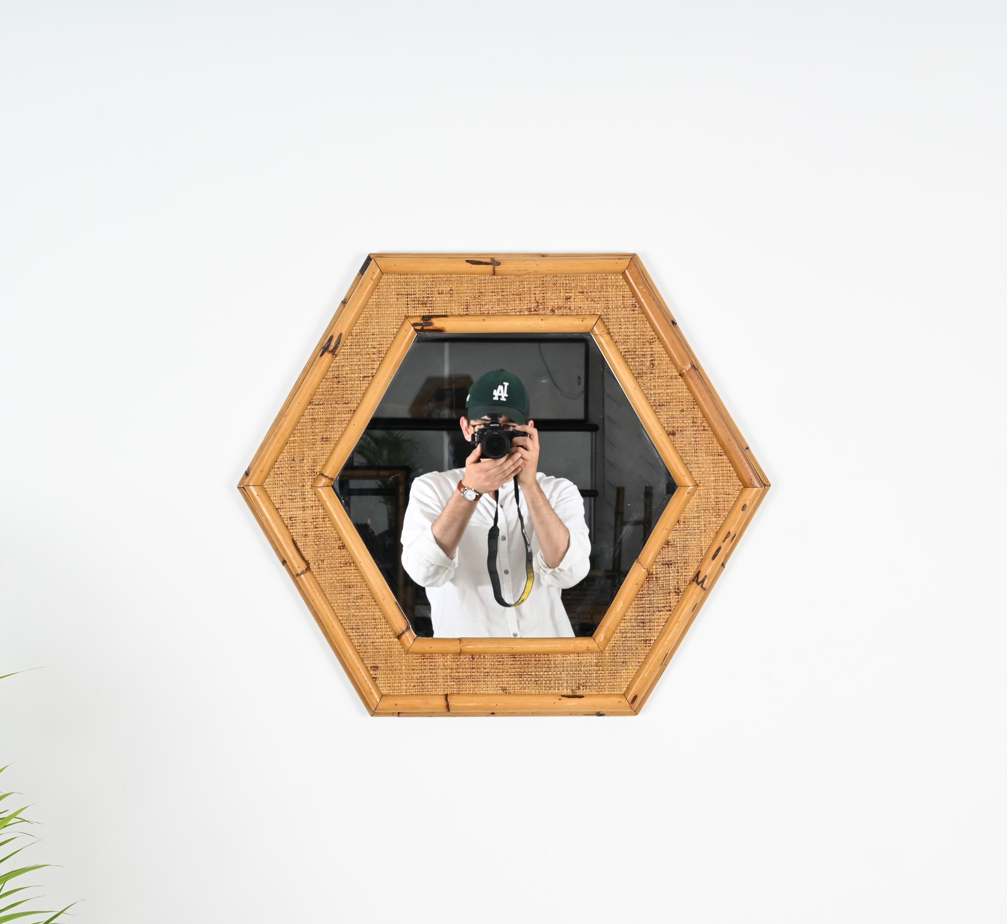 Mid-Century Italian Hexagonal Mirror in Rattam and Bamboo, Italy 1970s For Sale 2