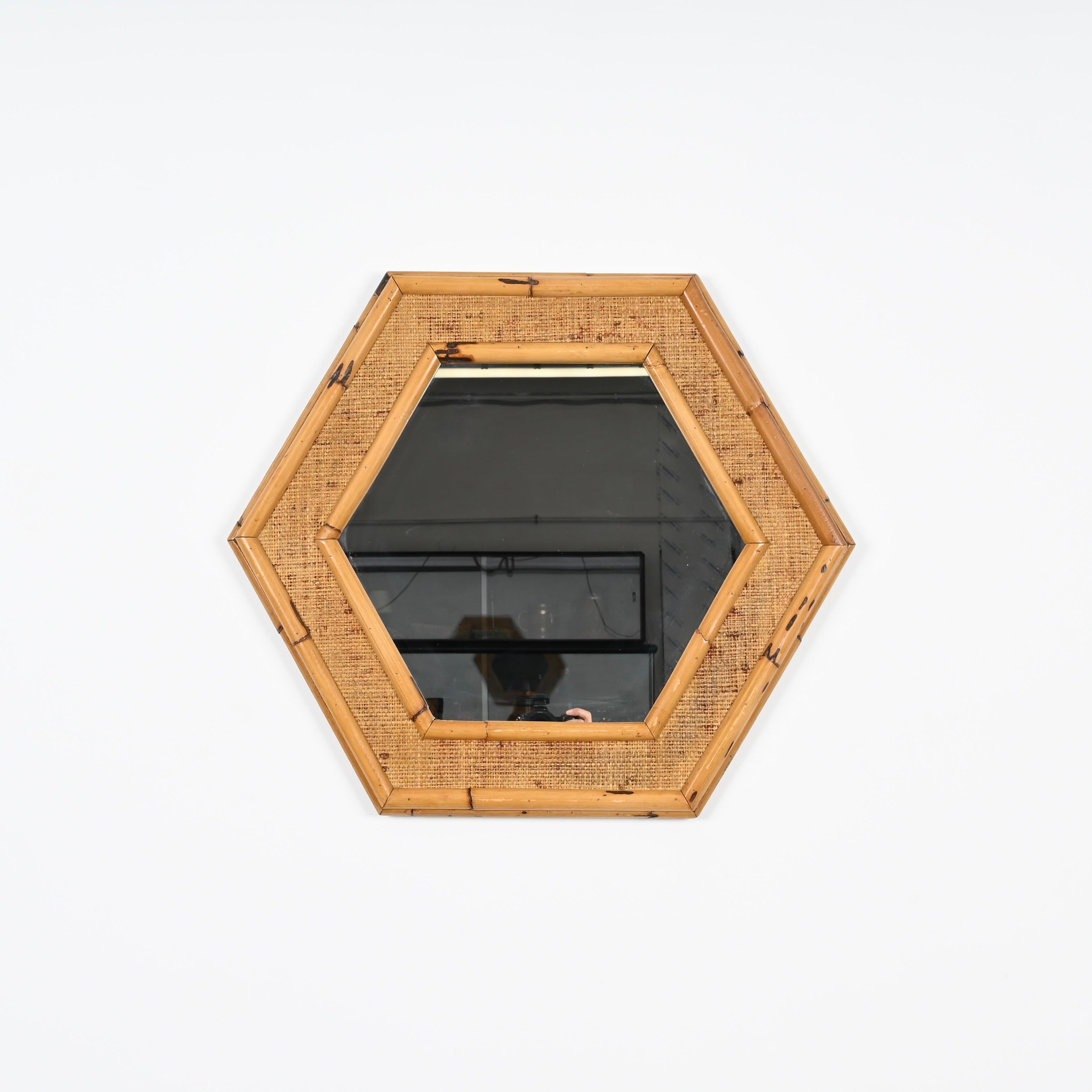 Mid-Century Italian Hexagonal Mirror in Rattam and Bamboo, Italy 1970s For Sale 3