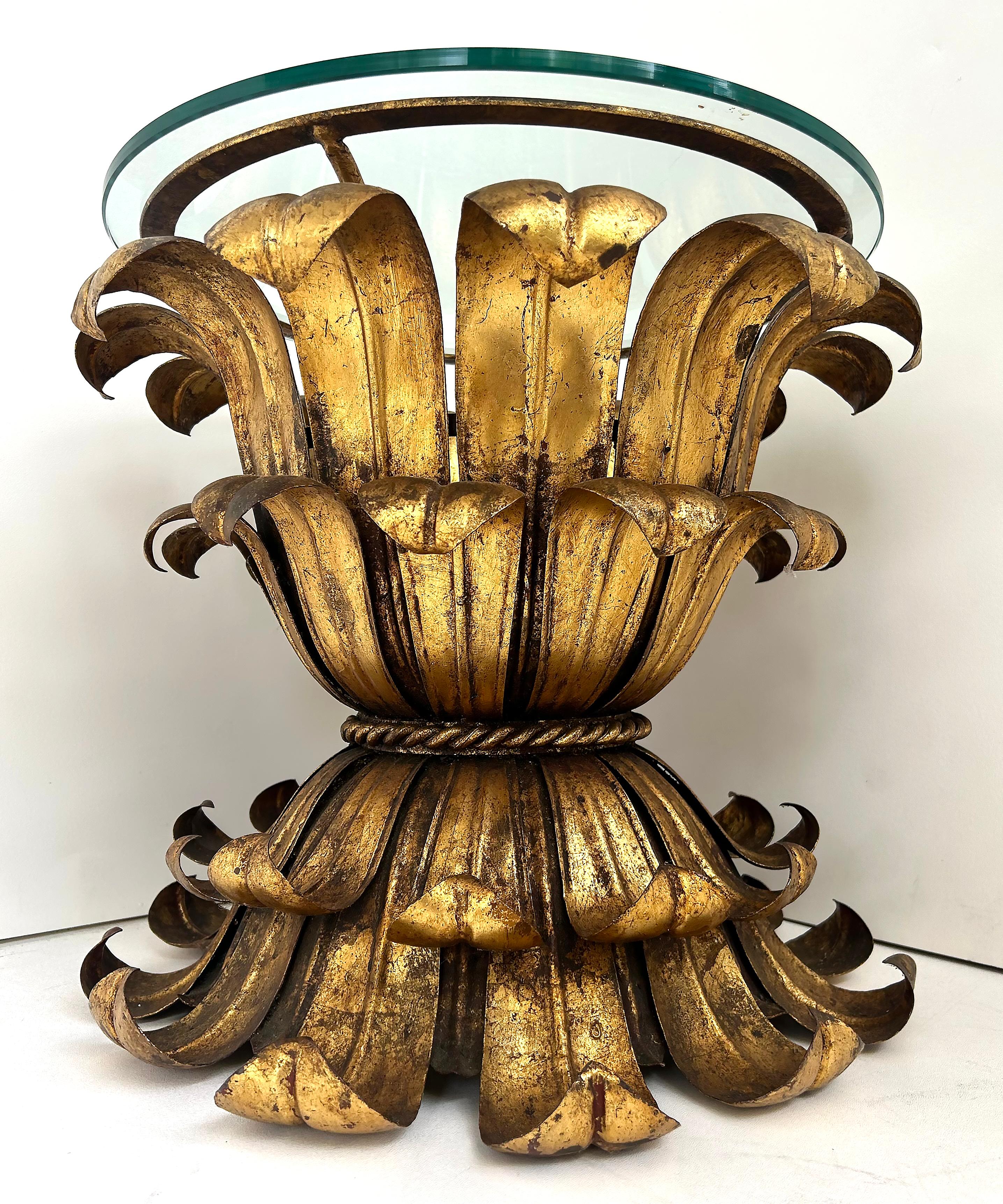 Mid-century Italian Hollywood Regency Gilt Tole Side Table with Glass Top For Sale 1