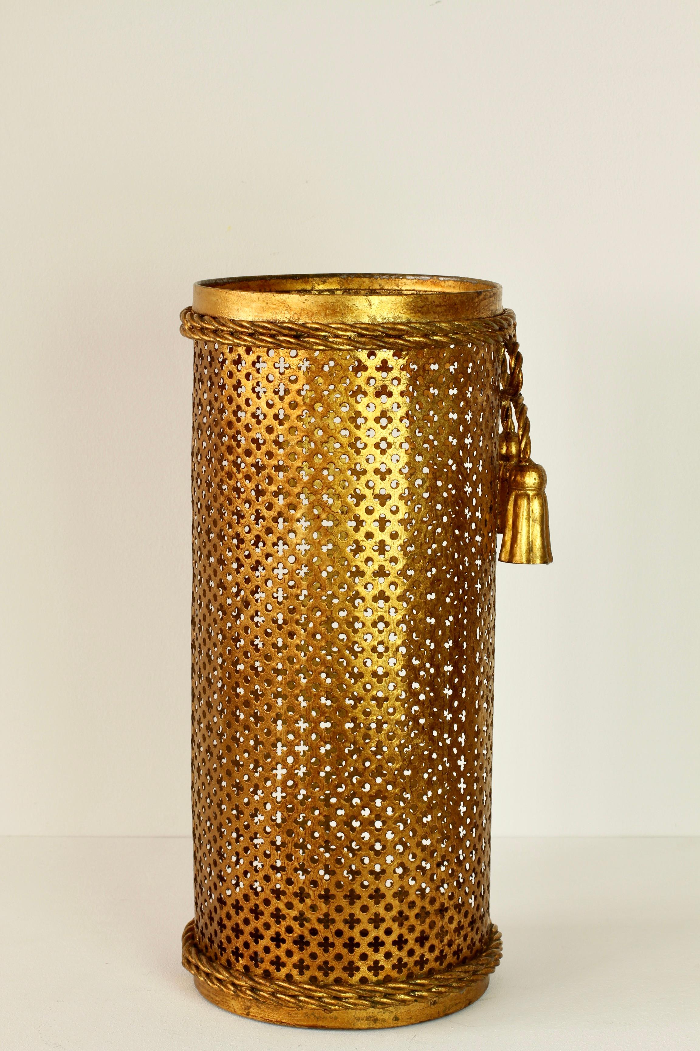 Metal Midcentury Italian Hollywood Regency Gold Gilded Umbrella Stand or Holder, 1950s For Sale
