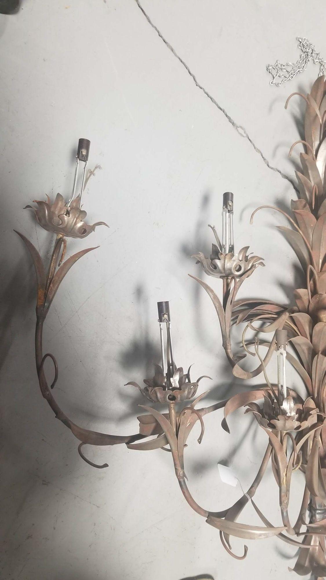 Mid Century Italian Hollywood Regency Wall Candelabra In Excellent Condition For Sale In Van Nuys, CA