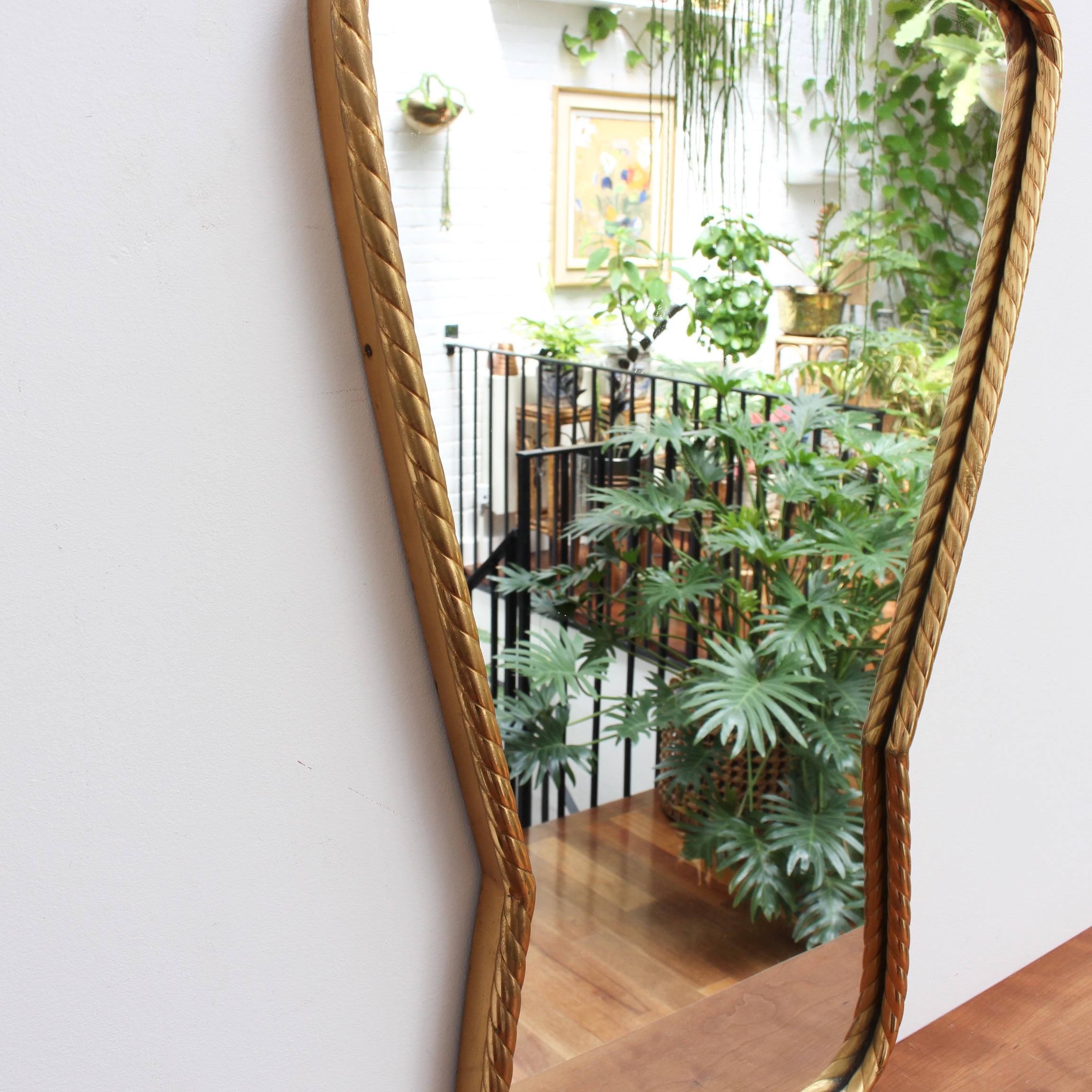 Midcentury Italian Keyhole-Shaped Wall Mirror with Rope Pattern Brass Frame In Good Condition In London, GB