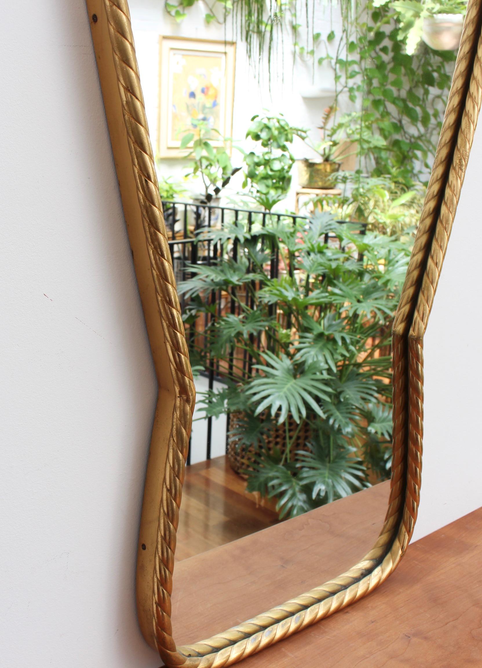 Midcentury Italian Keyhole-Shaped Wall Mirror with Rope Pattern Brass Frame 1