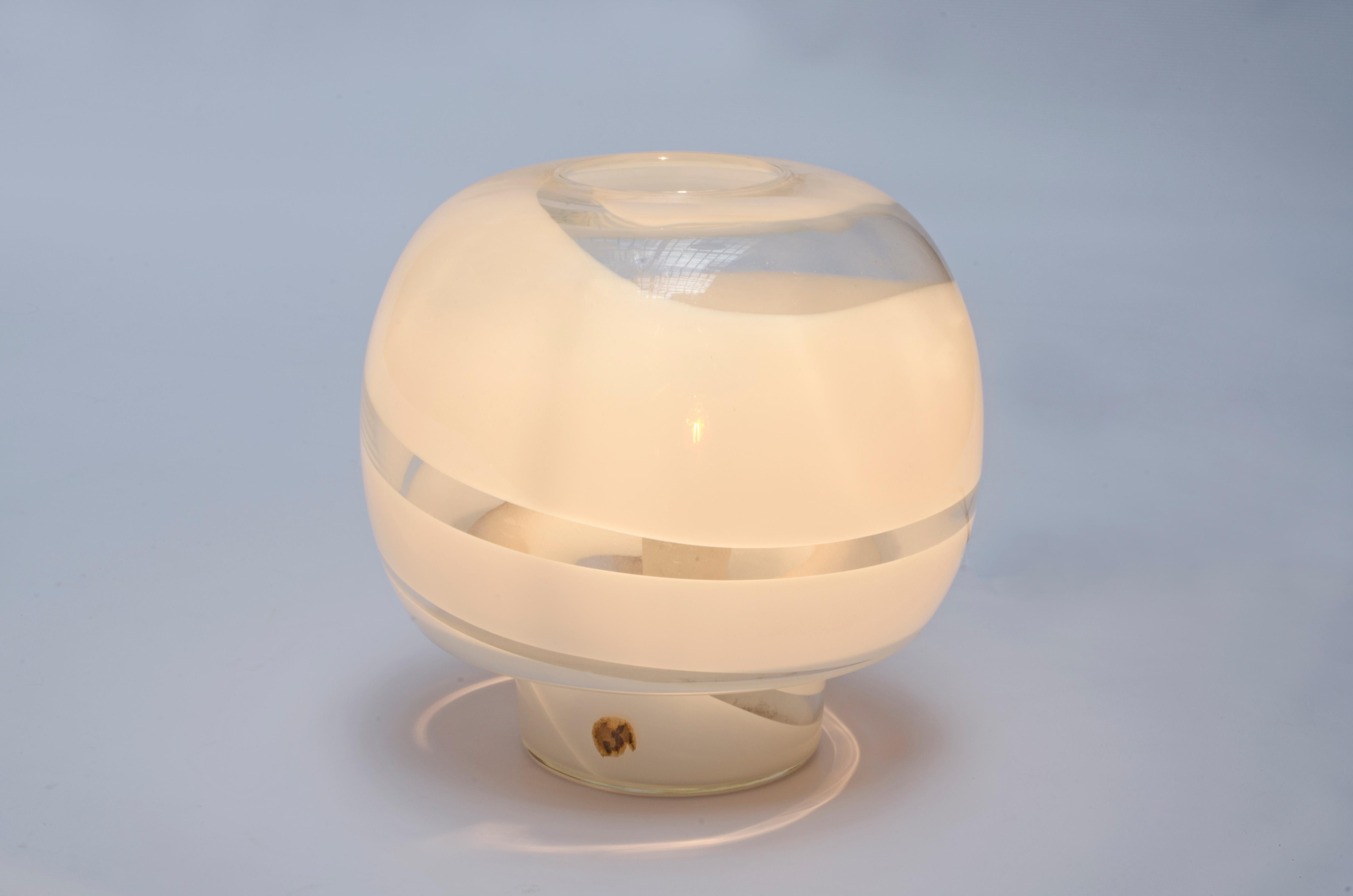Mid-Century Modern Mid-century Italian lamp For Sale