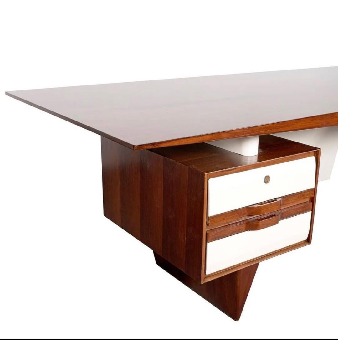 Mid Century Italian Large Desk from the 50ties For Sale 7