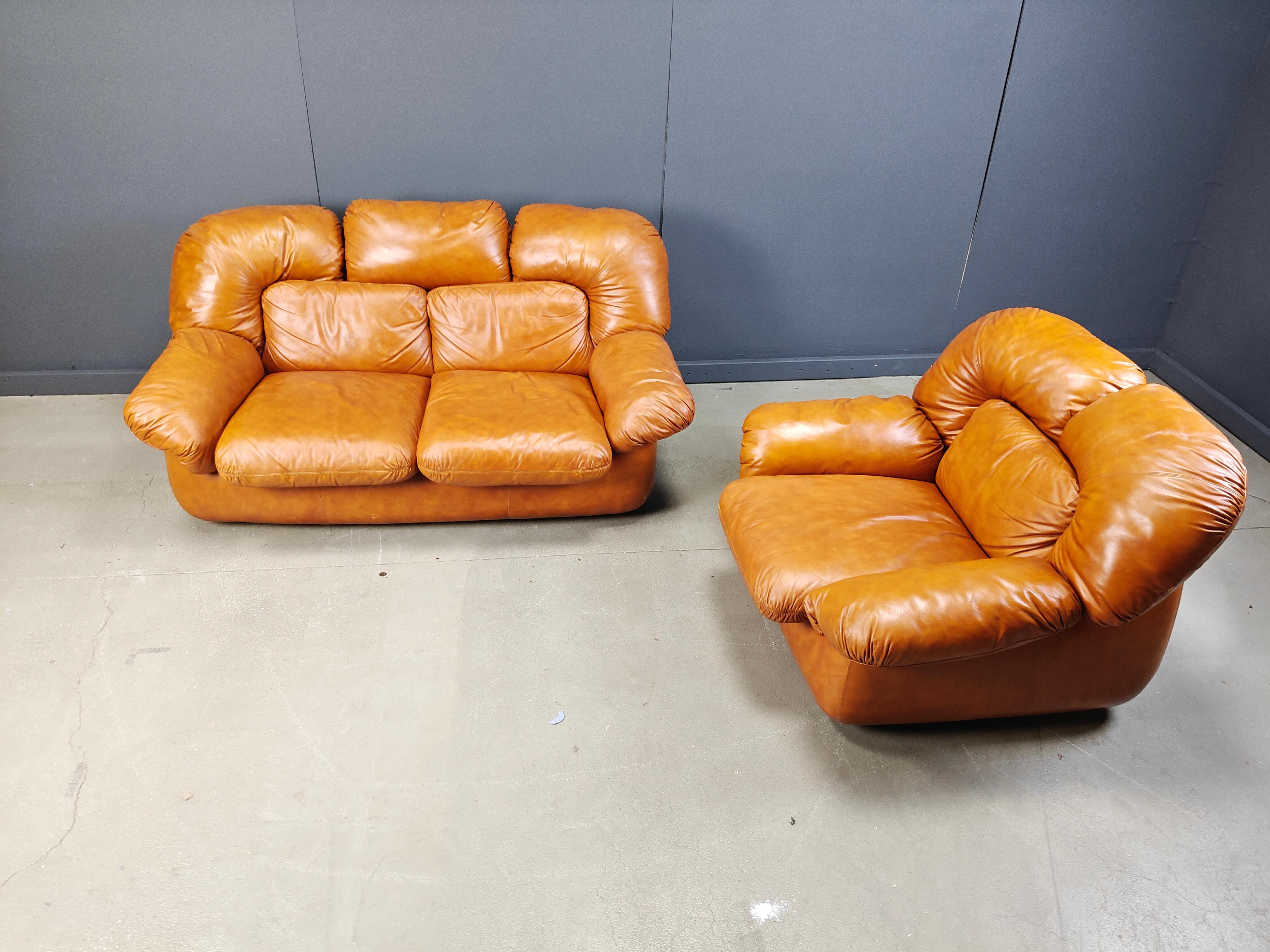 Ensemble de canapés en cuir italien du milieu du siècle par Ercol Biella pour Grappeggia, 1970 en vente 6