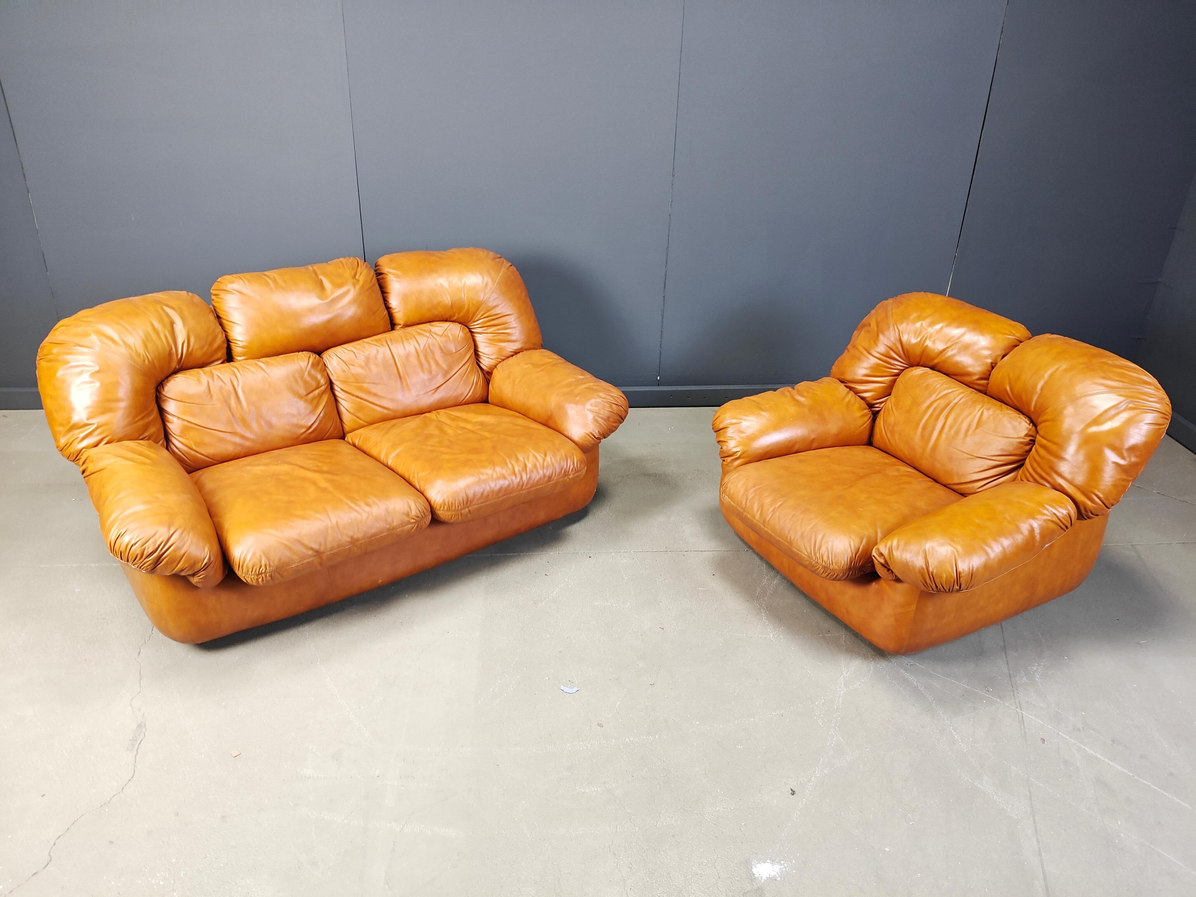 Ensemble de canapés en cuir italien du milieu du siècle par Ercol Biella pour Grappeggia, 1970 en vente 1