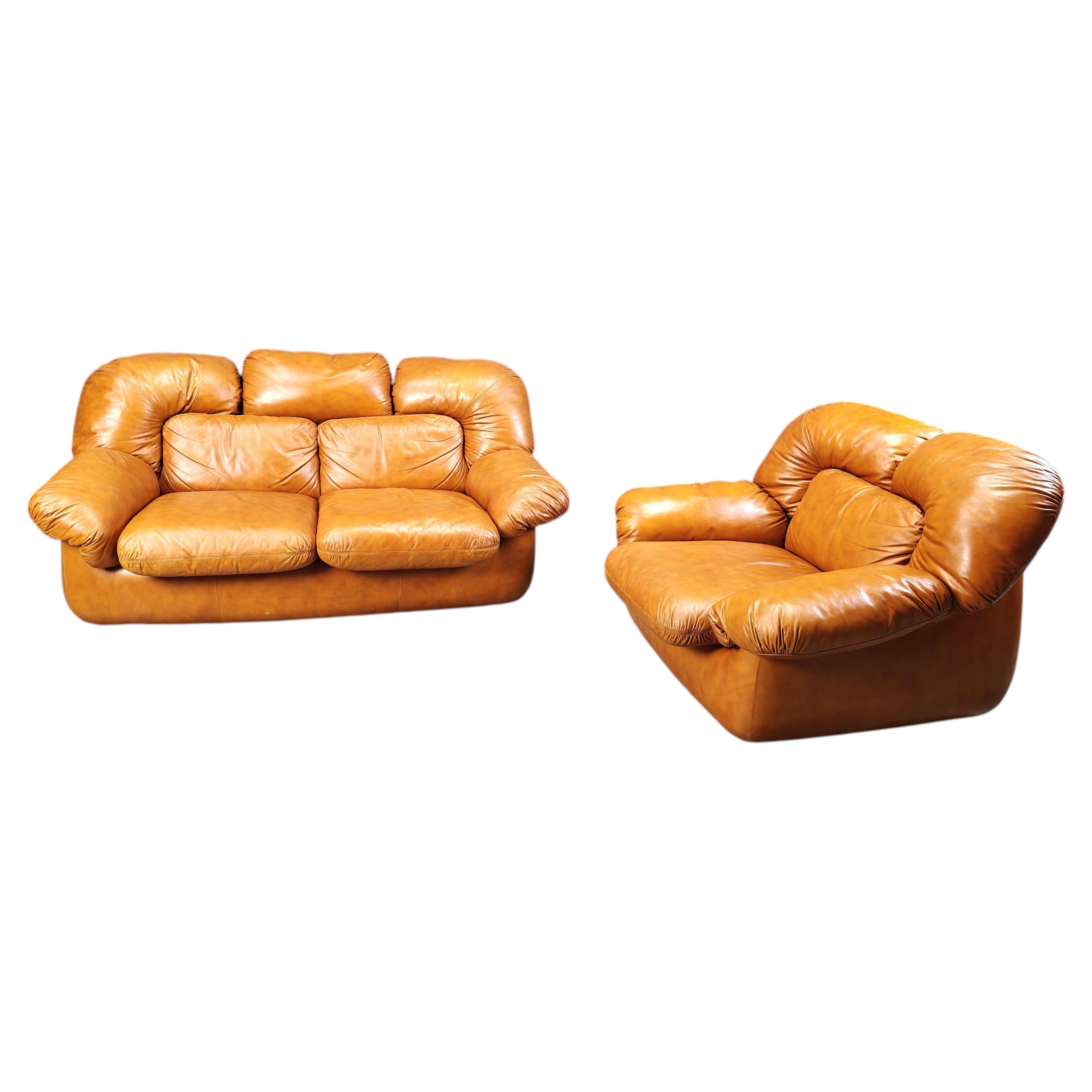 Italienisches Ledersofa aus der Mitte des Jahrhunderts von Ercole Biella für Grappeggia, 1970er Jahre