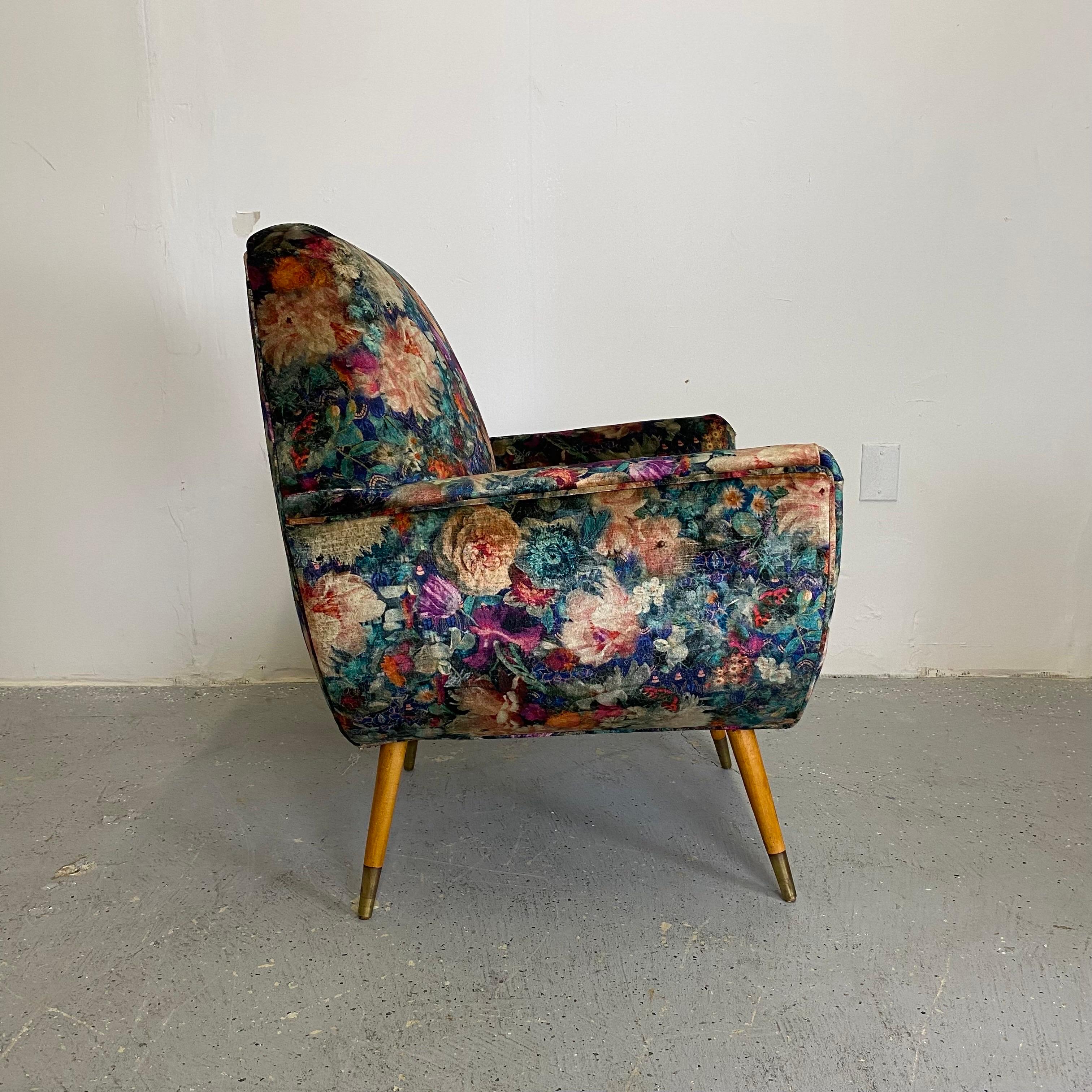 Mid-Century Modern Mid-Century Italian Lounge Chairs, Pair For Sale