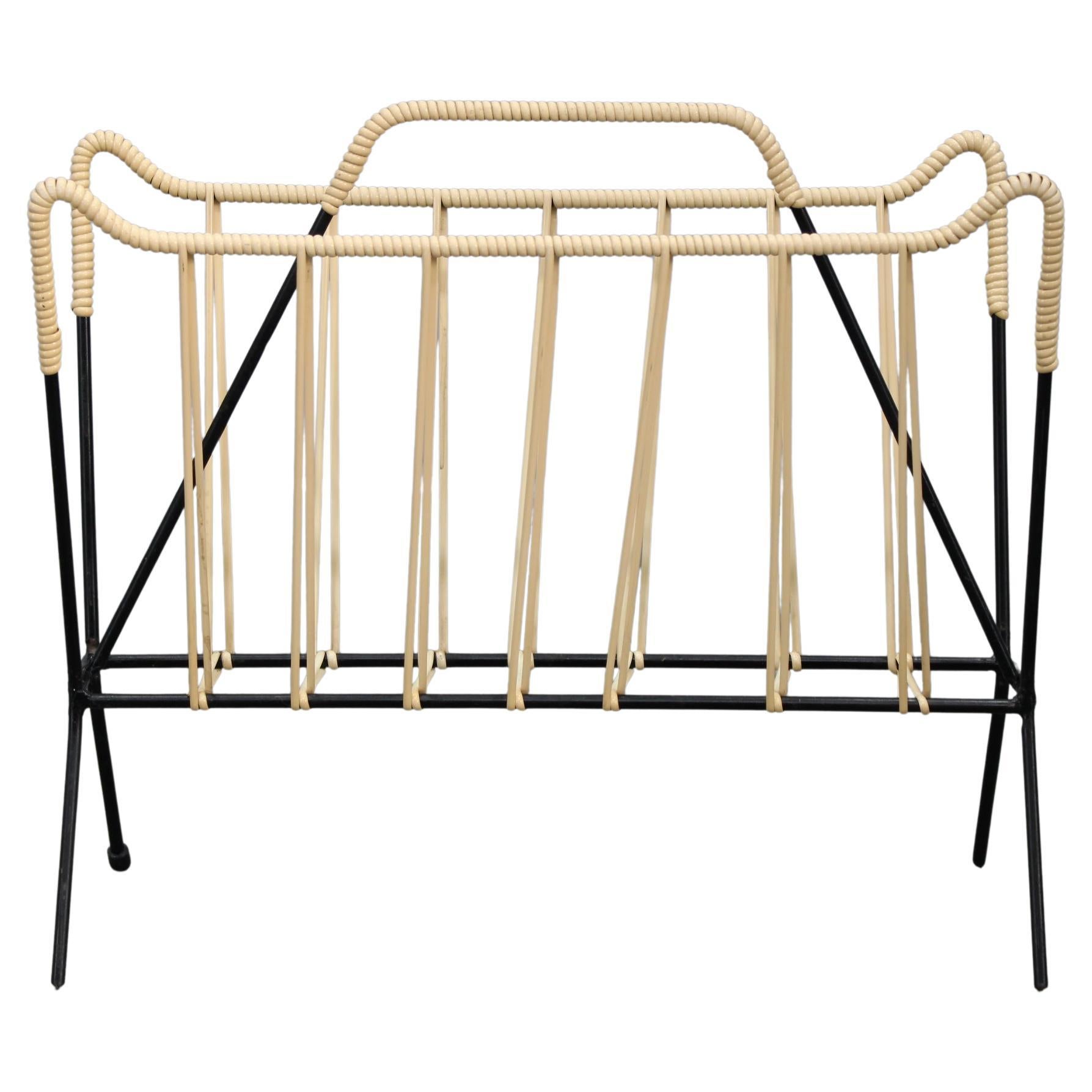 Portariviste italiano di metà secolo in ferro laccato, anni 
60