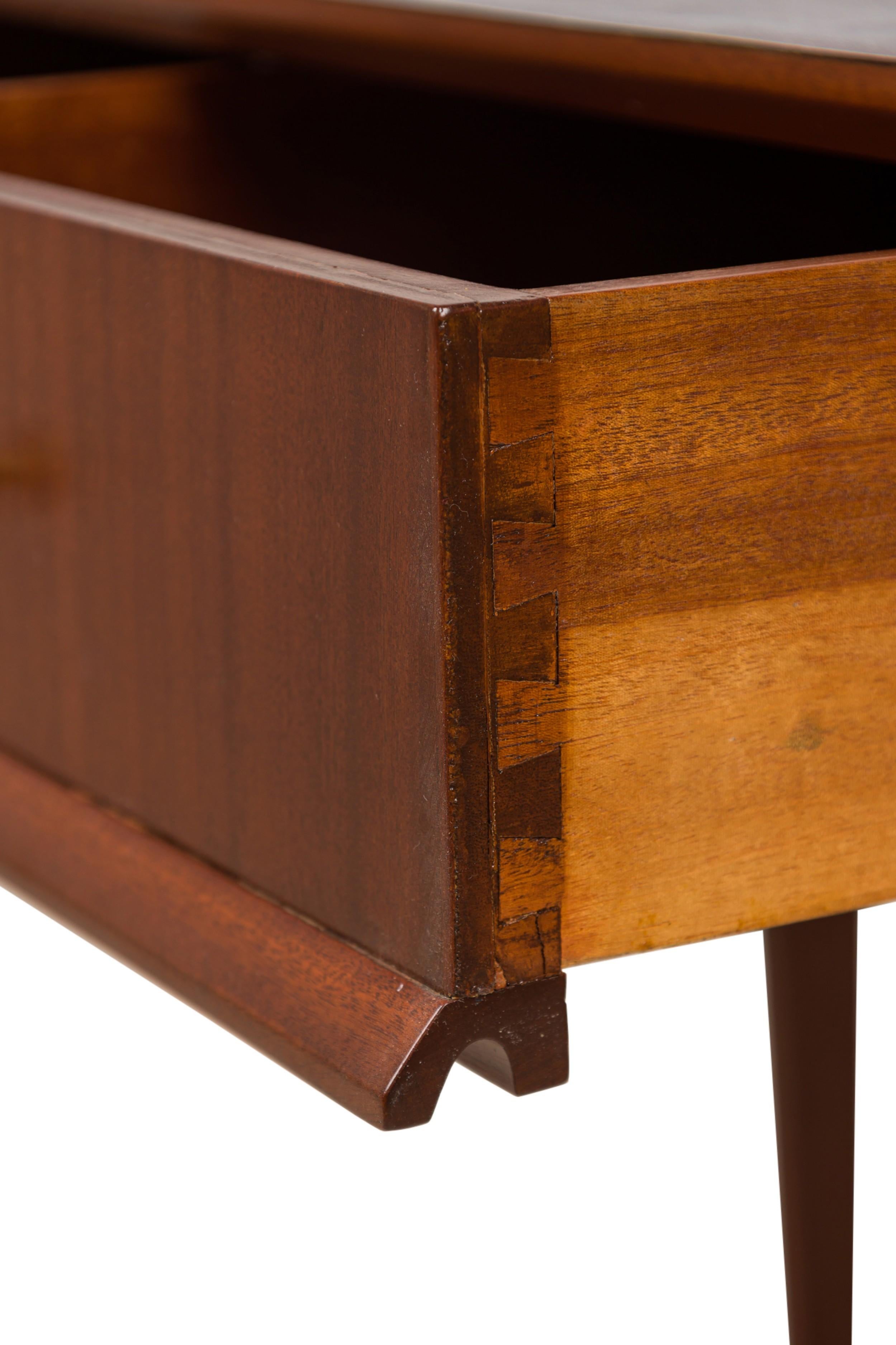 Mid-Century Italian Mahogany and Formica End / Side Tables (Style of Gio Ponti) For Sale 3