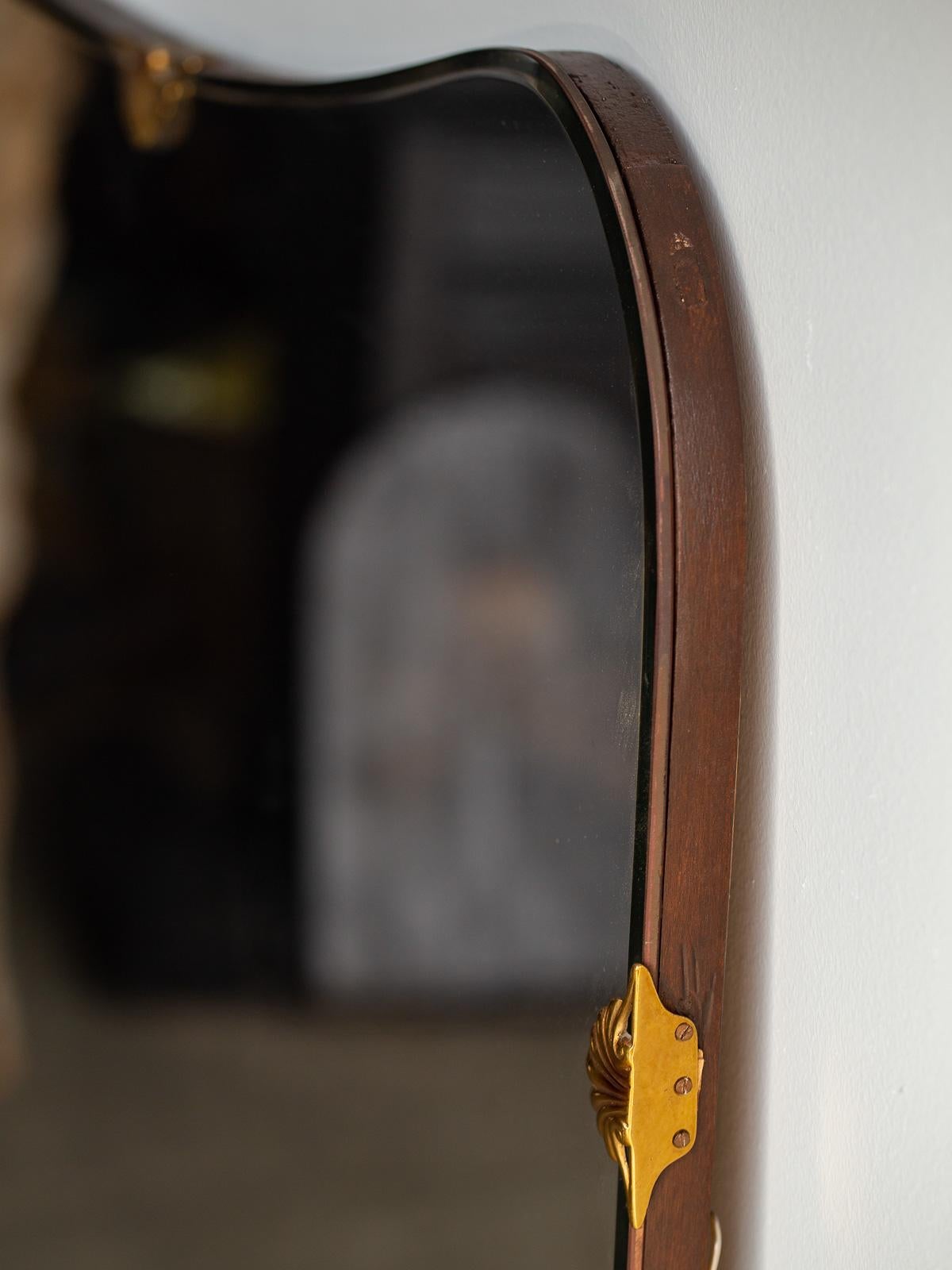 Midcentury Italian Mahogany Maple Brass Curved Mirror, circa 1940 For Sale 7