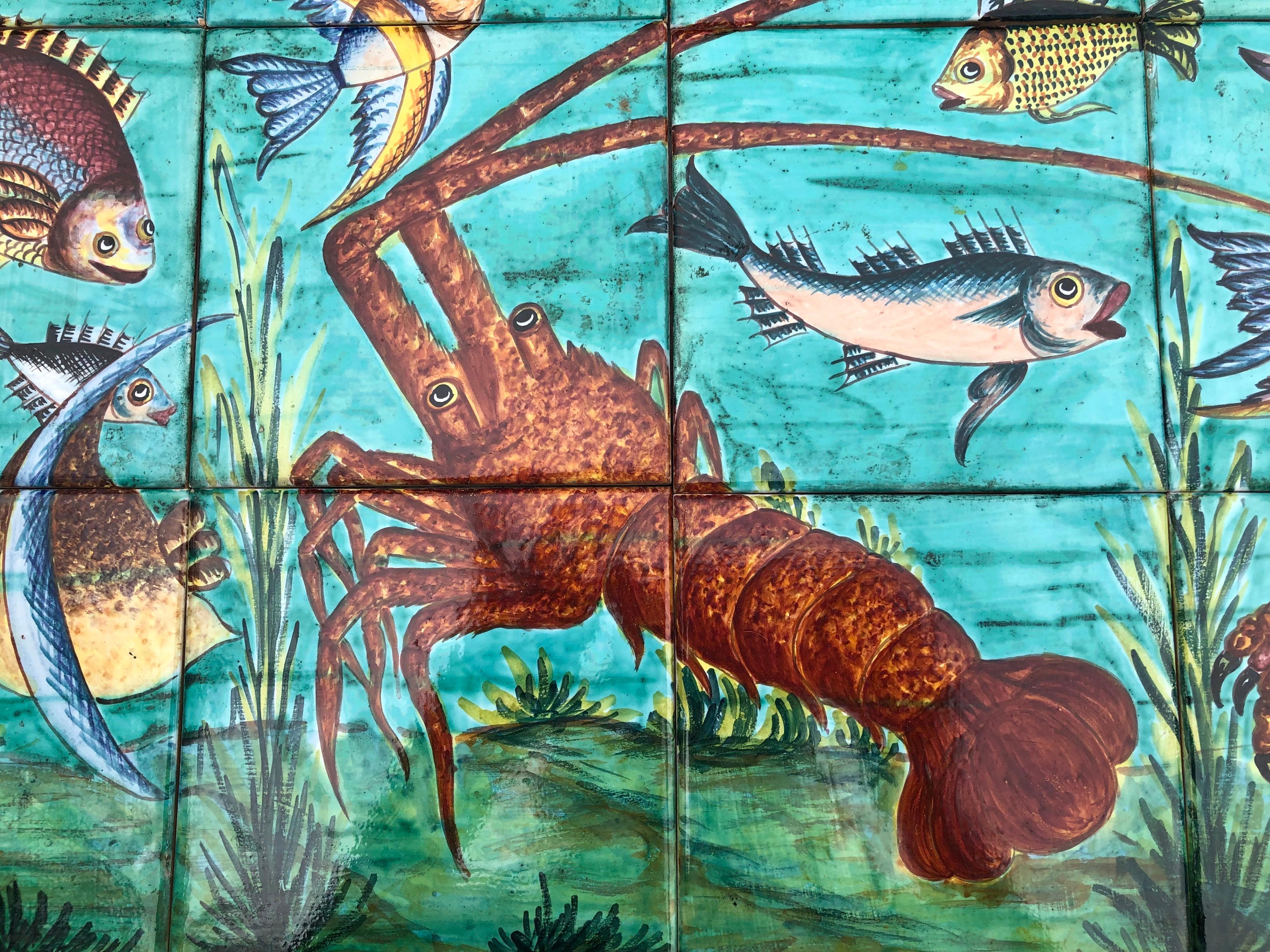 Panneau mural italien du milieu du siècle en majolique : poissons, crabe et homard épinard Marrazi 5