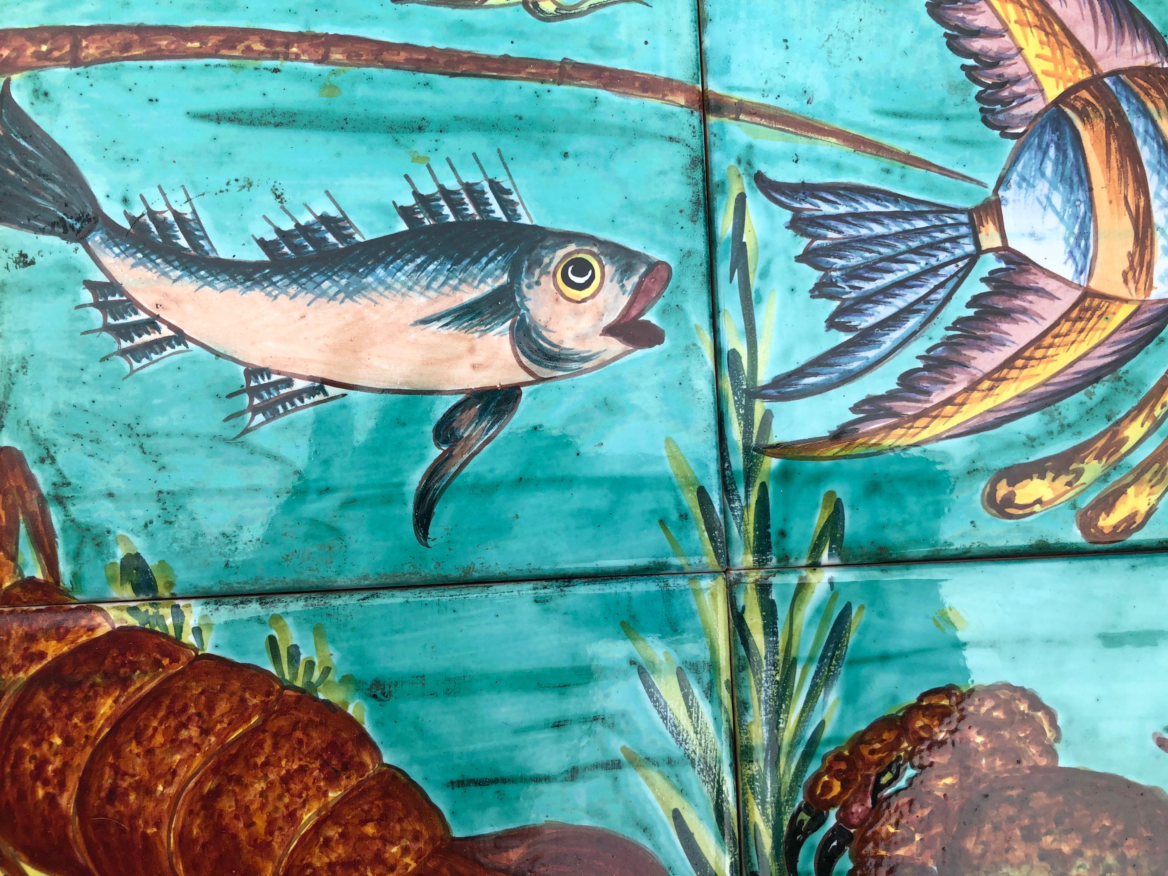 Panneau mural italien du milieu du siècle en majolique : poissons, crabe et homard épinard Marrazi Bon état à Austin, TX