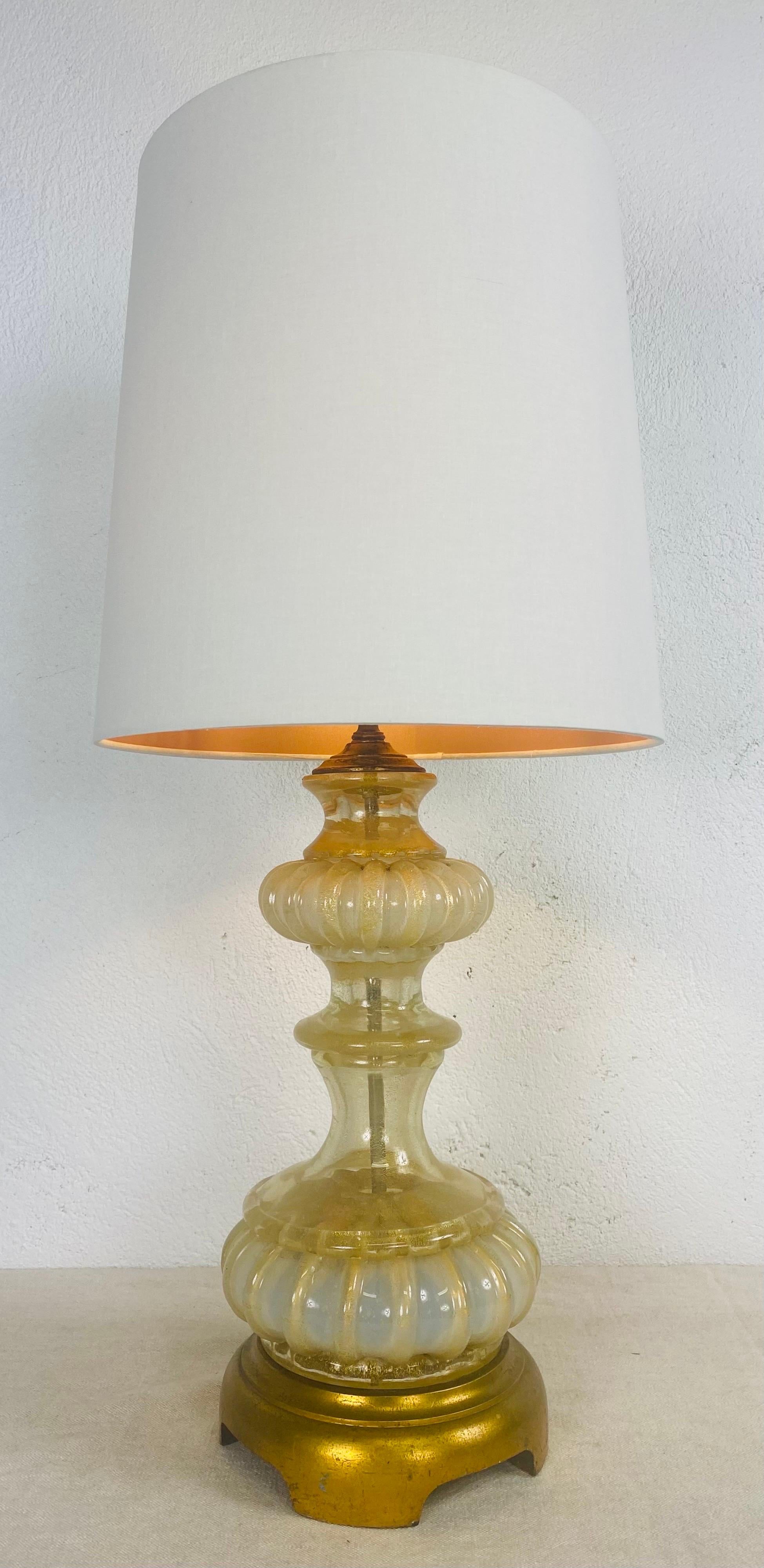 Midcentury Italian Murano Table Lamp by Barovier &Toso For Sale 3