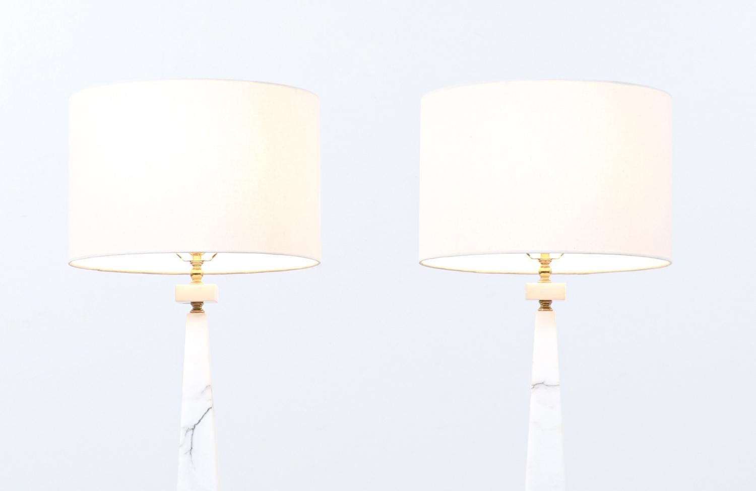 American Mid-Century Italian Marble & Brass Pyramid Style Table Lamps For Sale