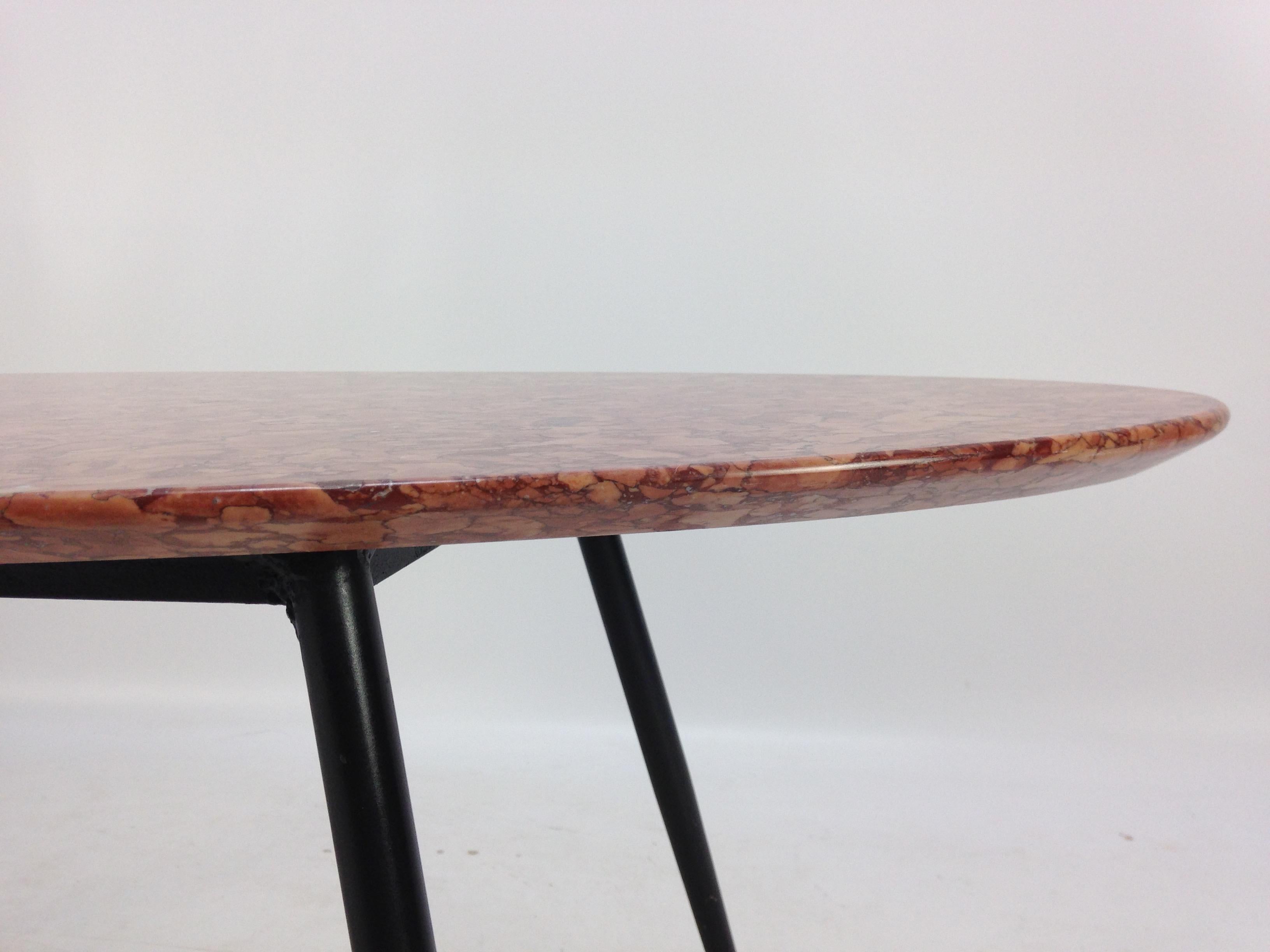 Mid-Century Italian Marble Coffee Table, 1950s In Good Condition For Sale In Oud Beijerland, NL
