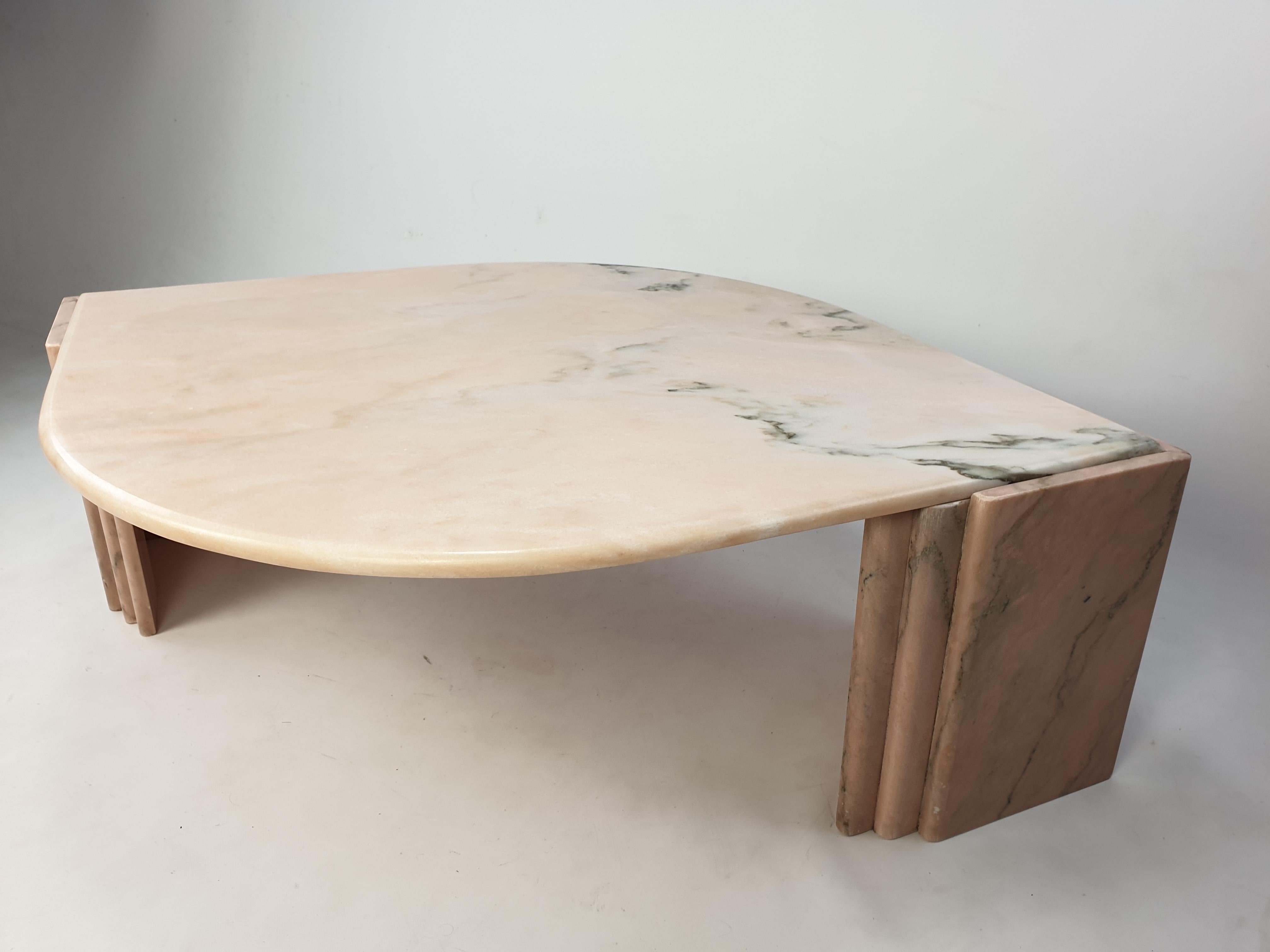 Mid-Century Italian Marble Coffee Table, 1980s For Sale 1