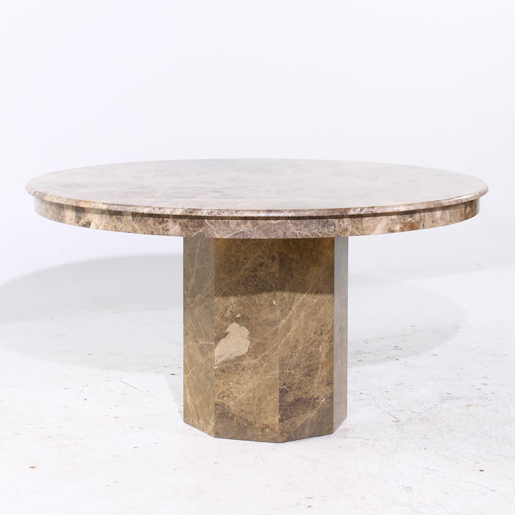 Mesa de comedor italiana de mármol de mediados de siglo

Esta mesa de comedor mide 55,5 de ancho x 55,5 de fondo x 29 pulgadas de alto, con un espacio libre para sillas de 26 pulgadas

Hacemos nuestras fotos en un estudio con iluminación controlada