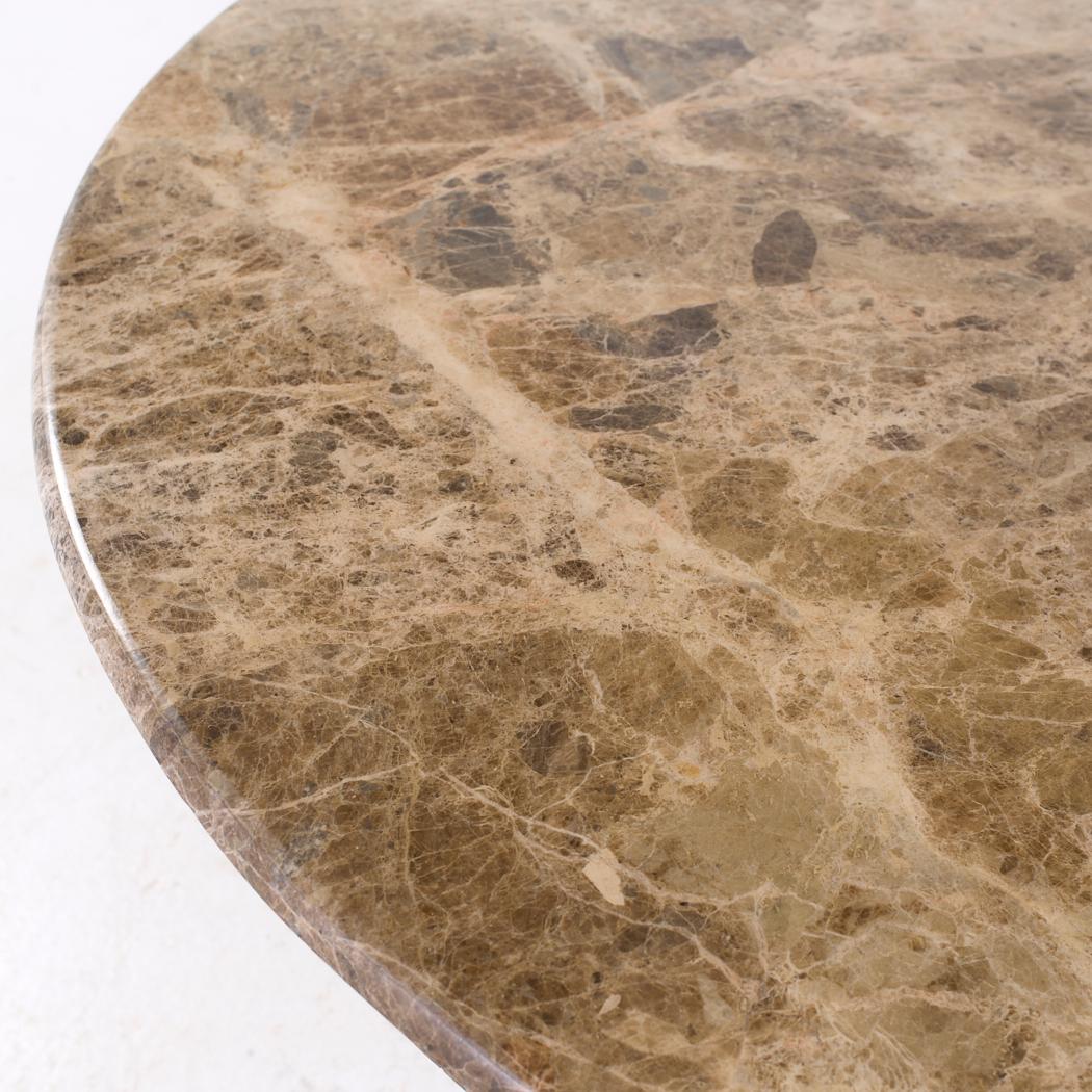 Mesa de comedor italiana de mármol de mediados de siglo en venta 2